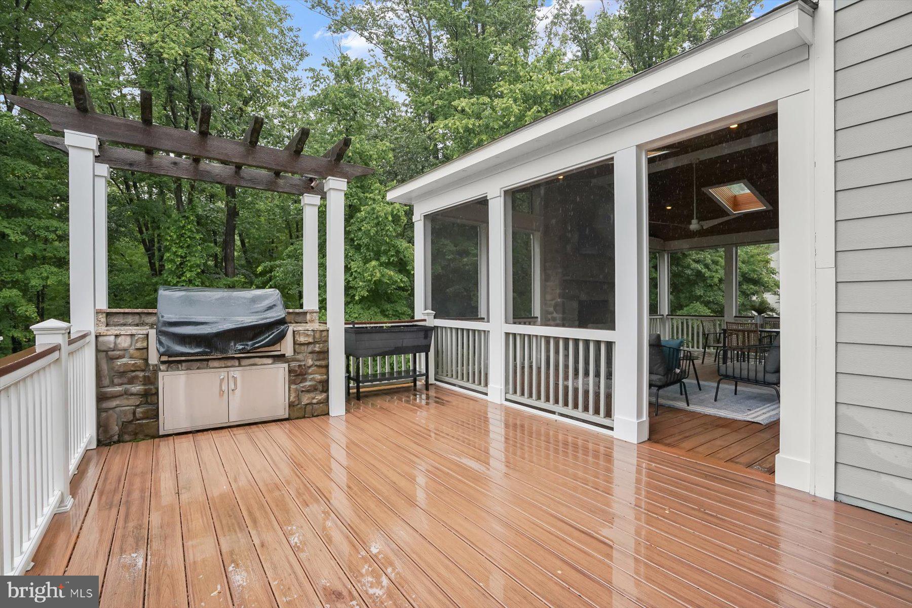 PRESERVE AT SCOTTS RUN - Residential