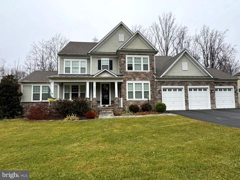 1302 SCOTTS RUN ROAD MCLEAN VA 22102