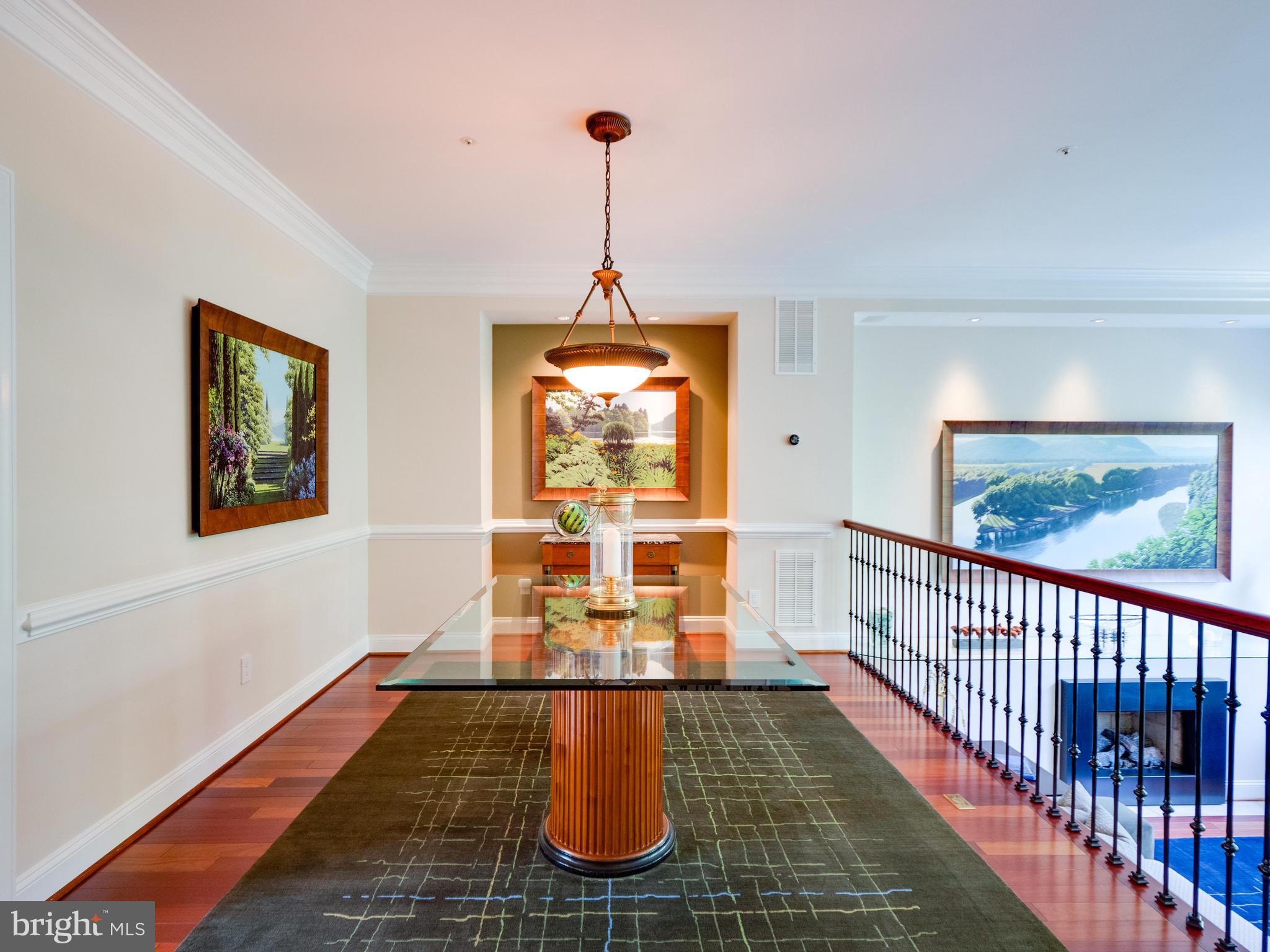 PALISADES PARK - Residential