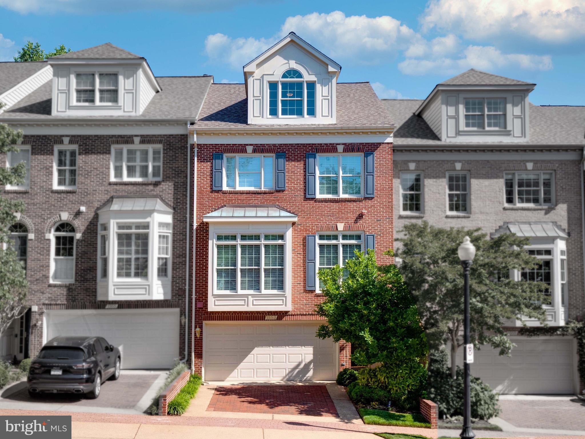 PALISADES PARK - Residential