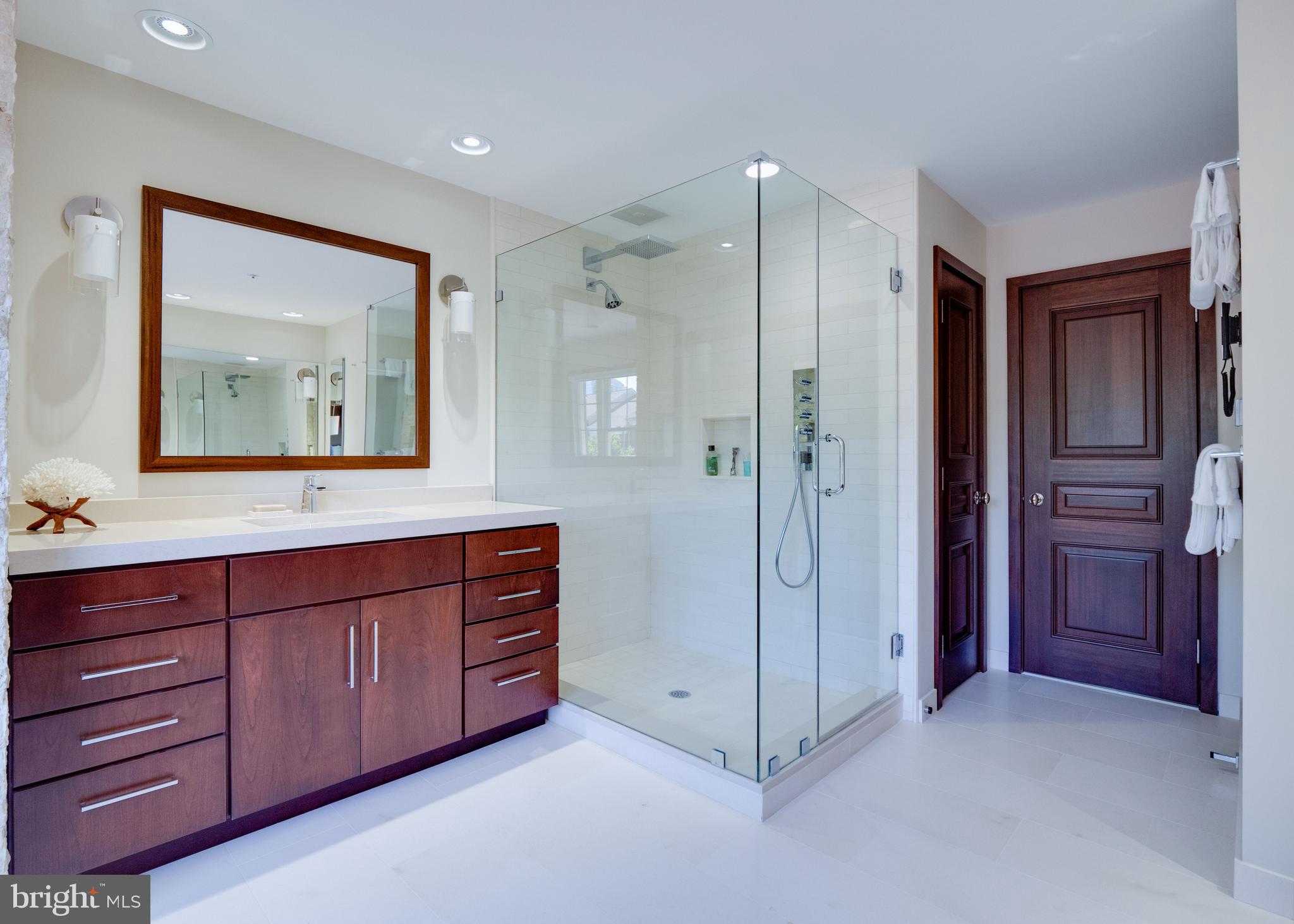 PALISADES PARK - Residential