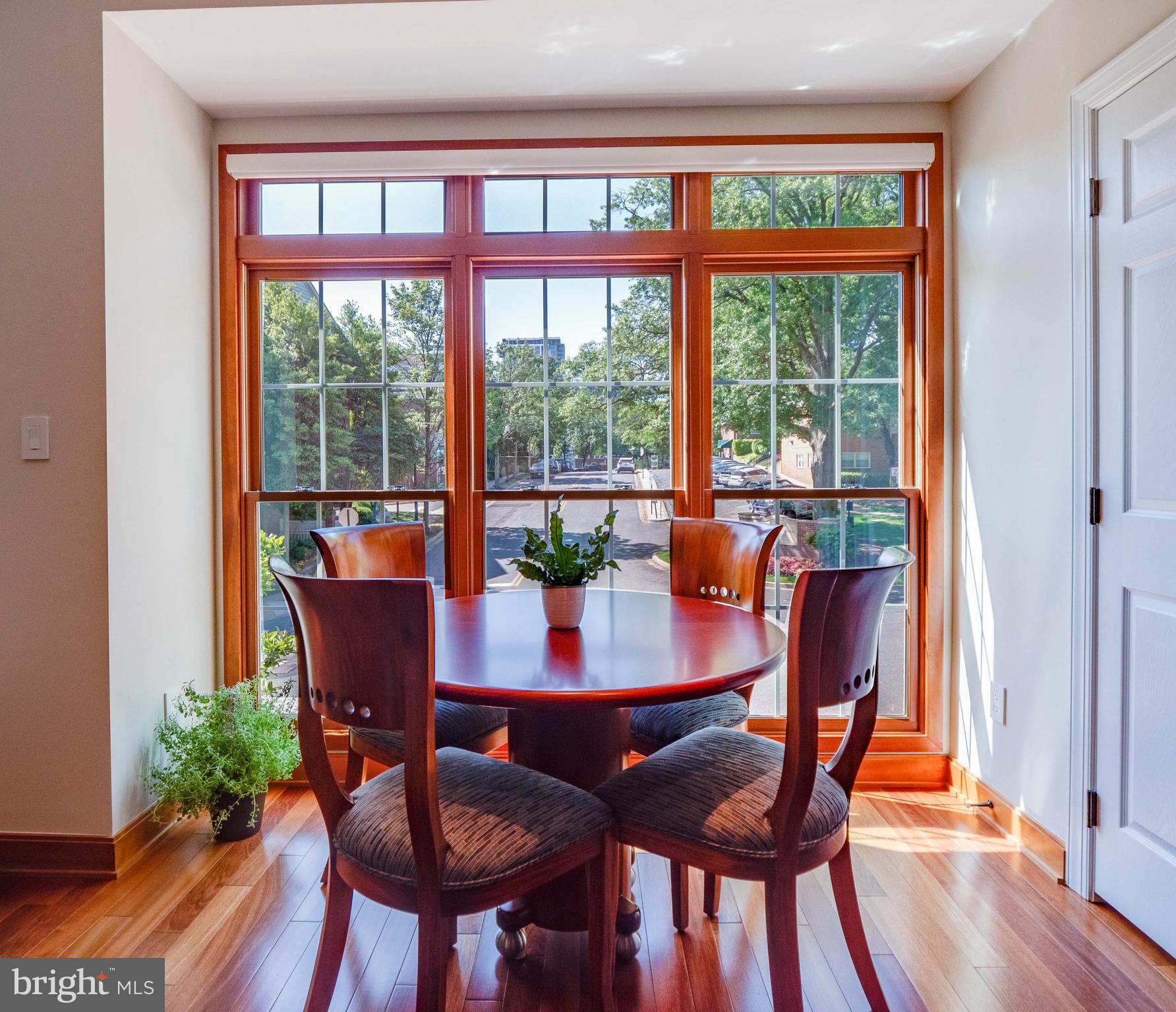 PALISADES PARK - Residential