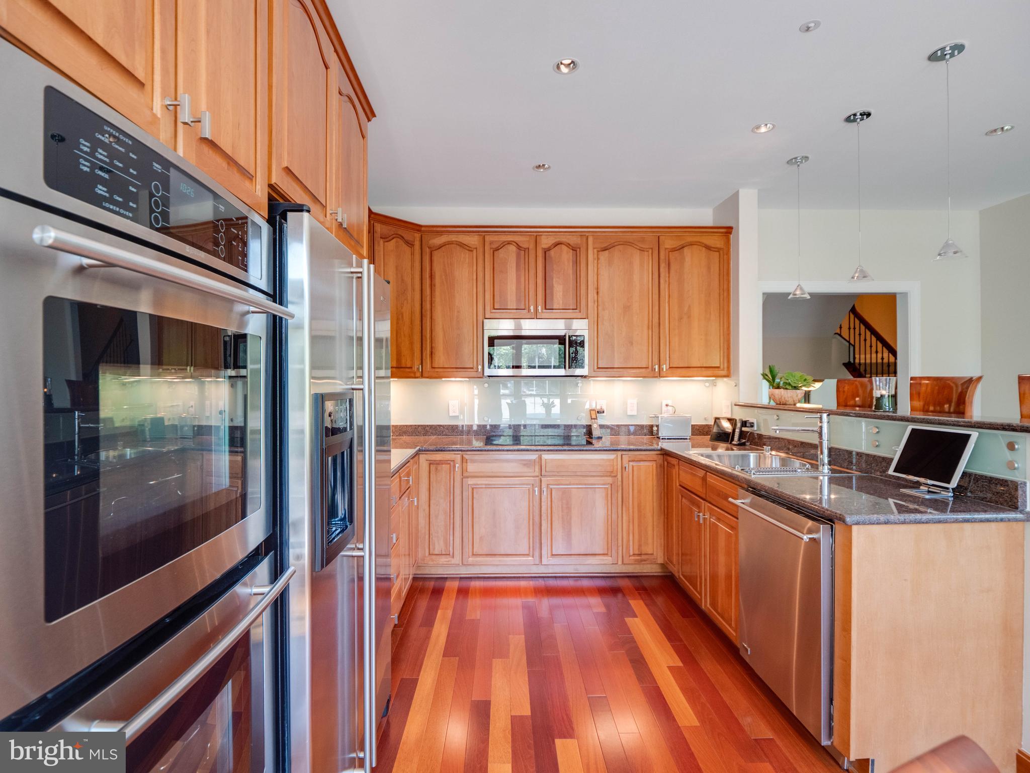 PALISADES PARK - Residential