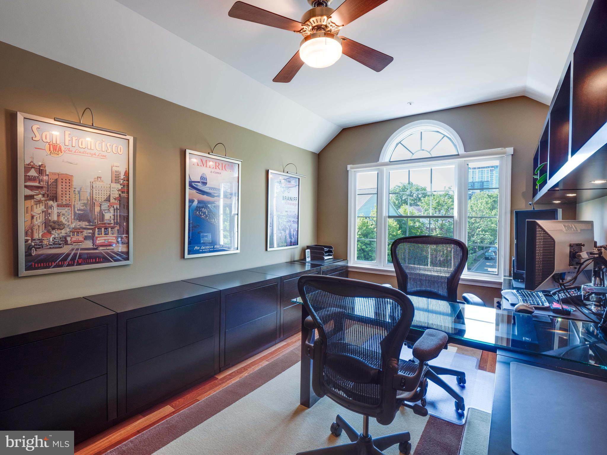 PALISADES PARK - Residential
