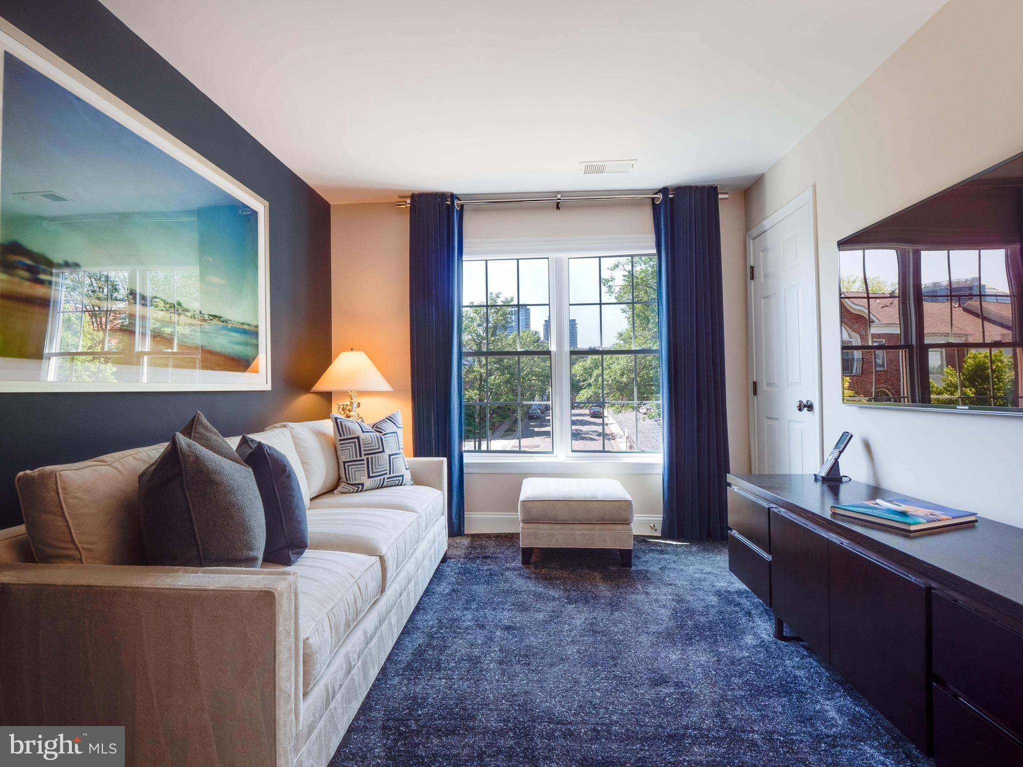 PALISADES PARK - Residential