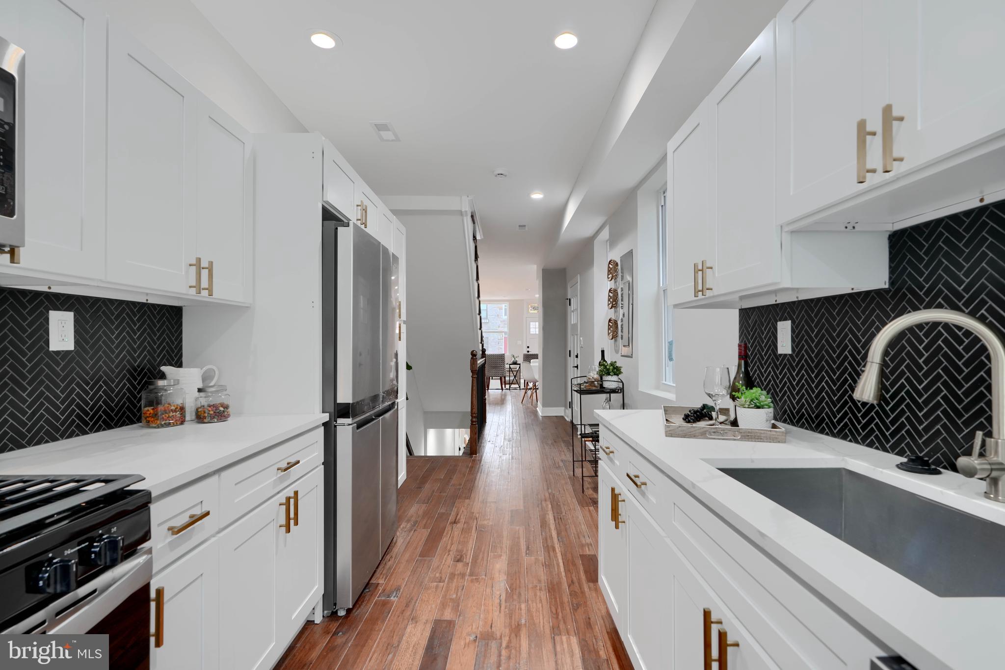 2606 FAIT AVENUE
