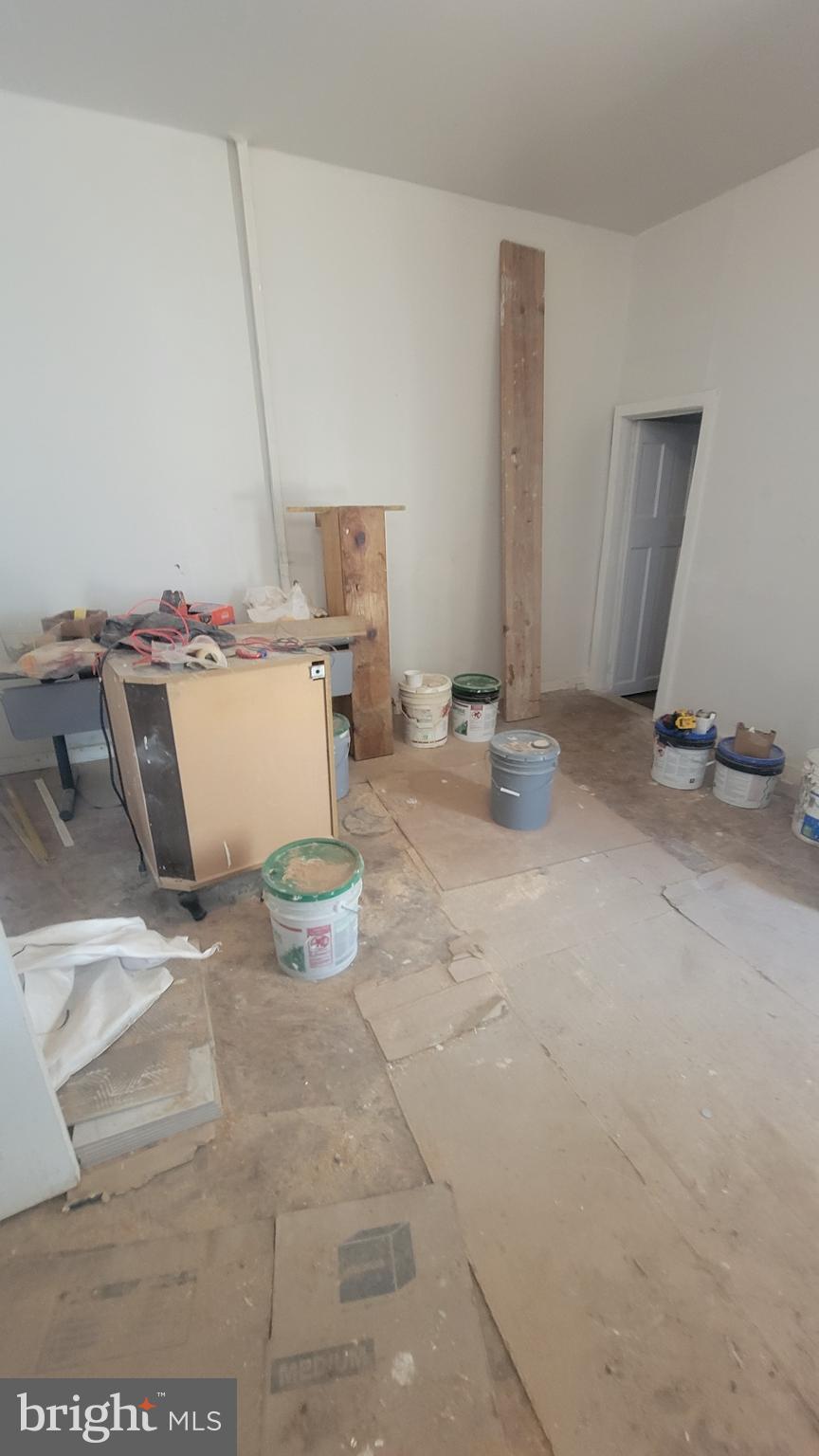 PHILADELPHIA (SOUTH) - Commercial Lease