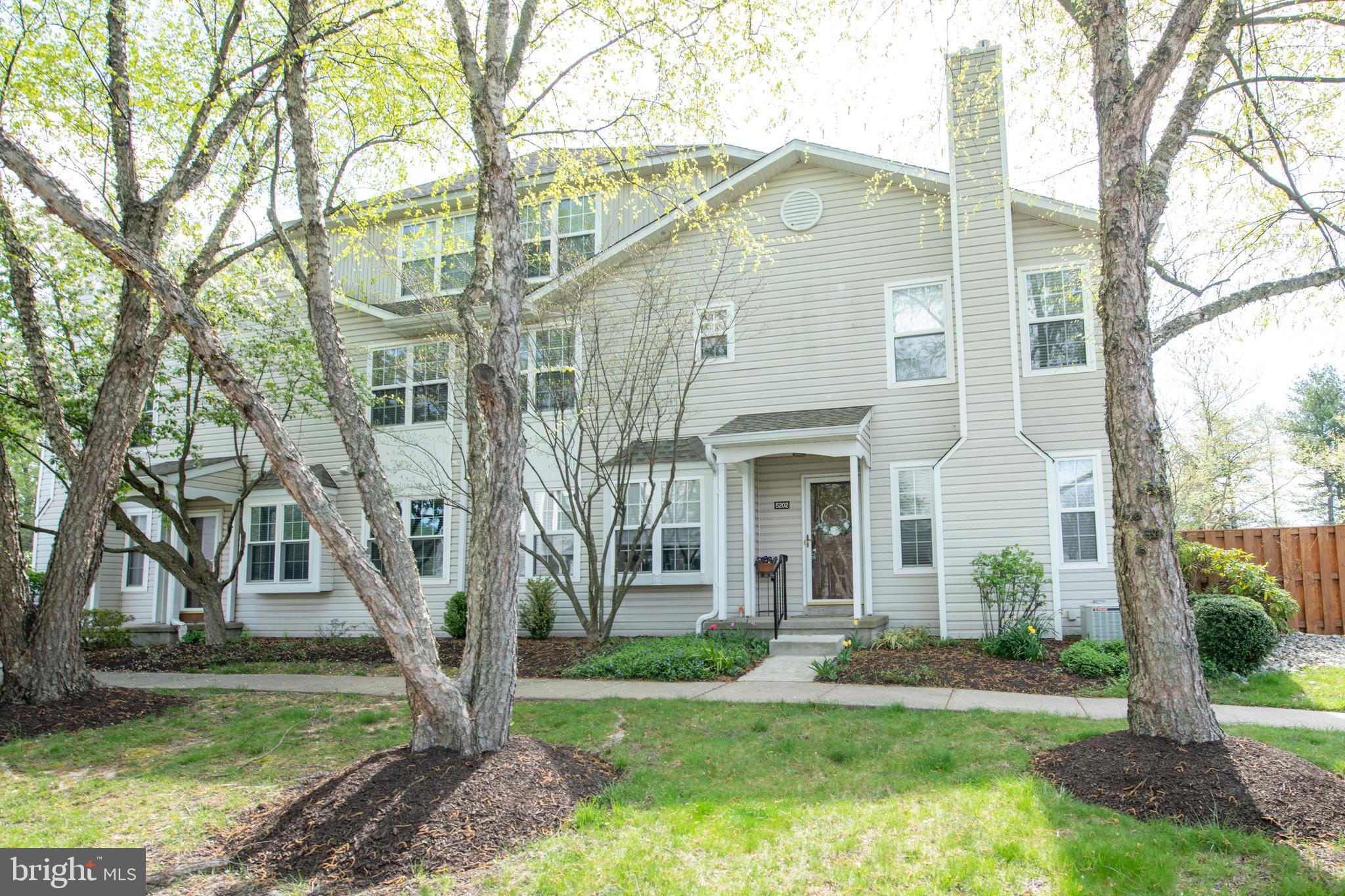 Yardley 3 Level townhouse under $400,000! End unit Brockton Elite with loft and basement! Tastefully remodeled kitchen with white cabinetry, Granite counters, breakfast bar, oversized sink, recessed lights, Living Room w/ gas fp, crown molding and door to lovely private patio, Dining Room featuring 2 large windows & recessed lights, powder room w/ ped sink completes the 1st floor that has Vinyl hardwood flooring throughout.
The staircase will lead you to the 2nd level where you will find your large sunny master Bedroom with 4 windows and vaulted ceiling, ceil fan and HW vinyl floors, bath has double sinks, full tub, the2nd BR offers ceiling fan, double window and double closet, convenient large laundry room w/ shelving.
Third floor loft/Bedroom with ceiling fan and extra storage in eaves. A full basement offers plenty of storage.
Move right in to this Spruce Mill home, close to shopping and offering an easy commute to Philly, Princeton, NYC. Enjoy the pool, tennis, walking trails & tot lot this community has to offer. Don't wait make this your new home! Seller is licensed RE Agent.