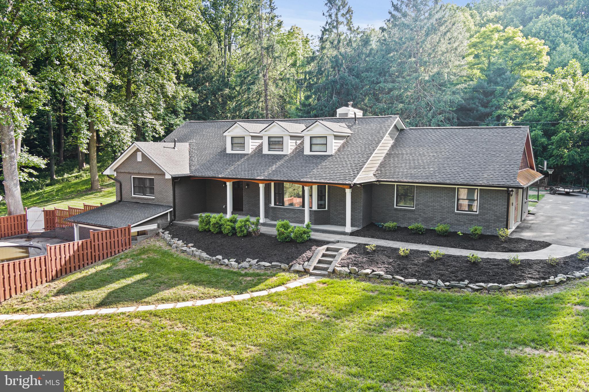 WINDSOR MILL - Residential