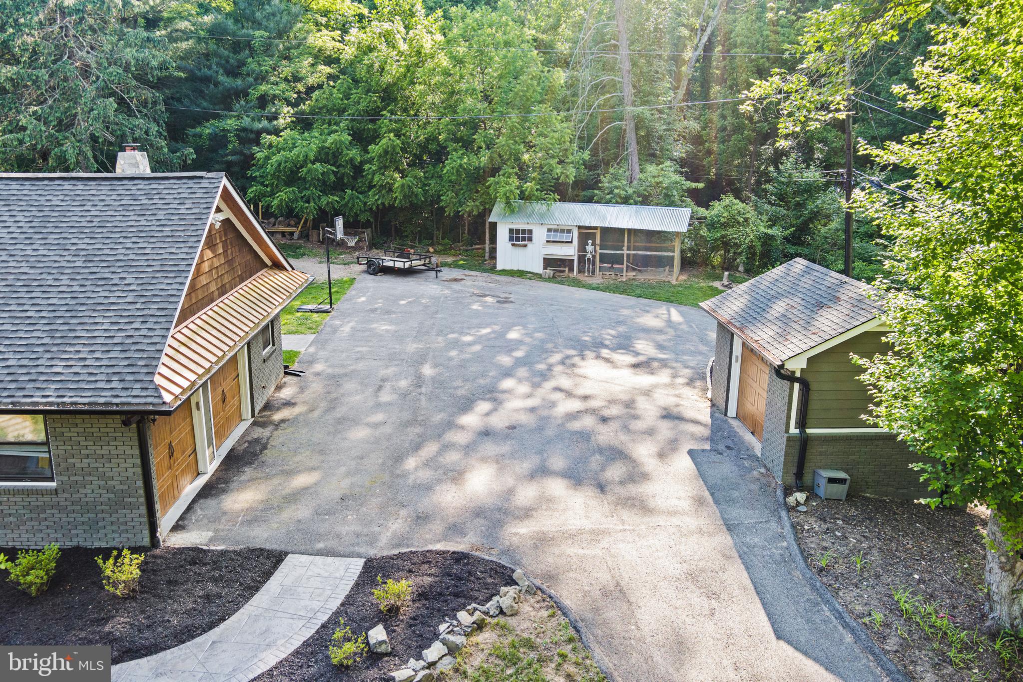 WINDSOR MILL - Residential