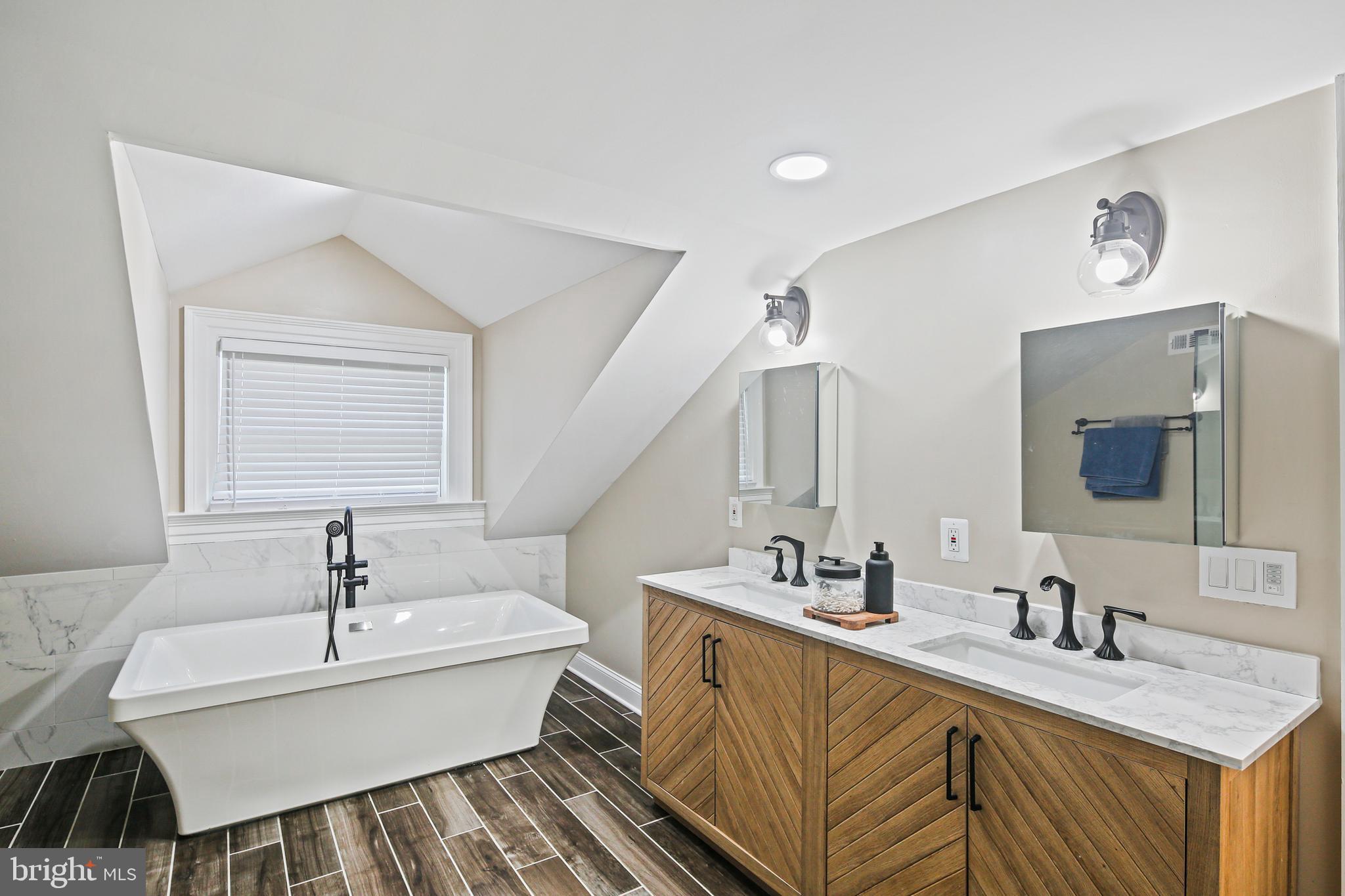 WINDSOR MILL - Residential