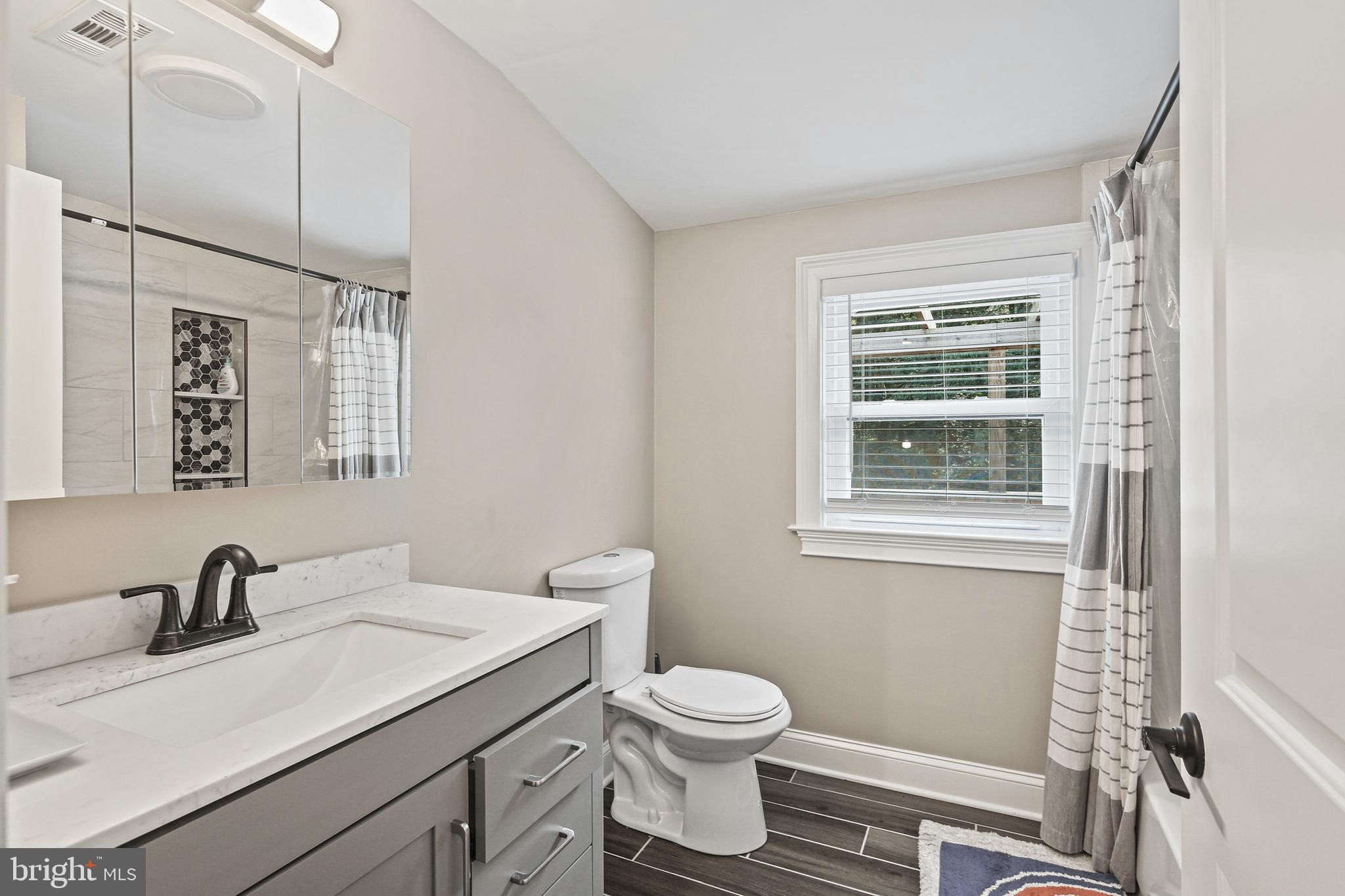 WINDSOR MILL - Residential