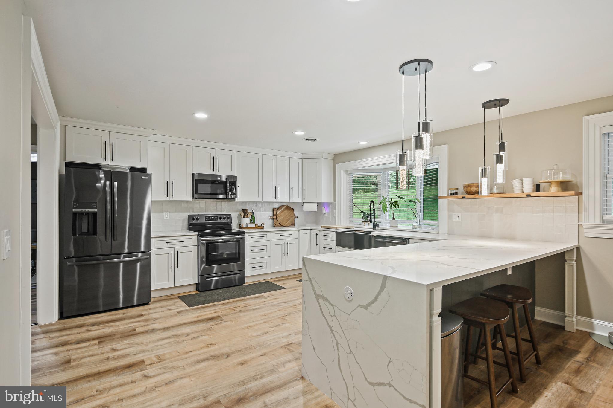 WINDSOR MILL - Residential