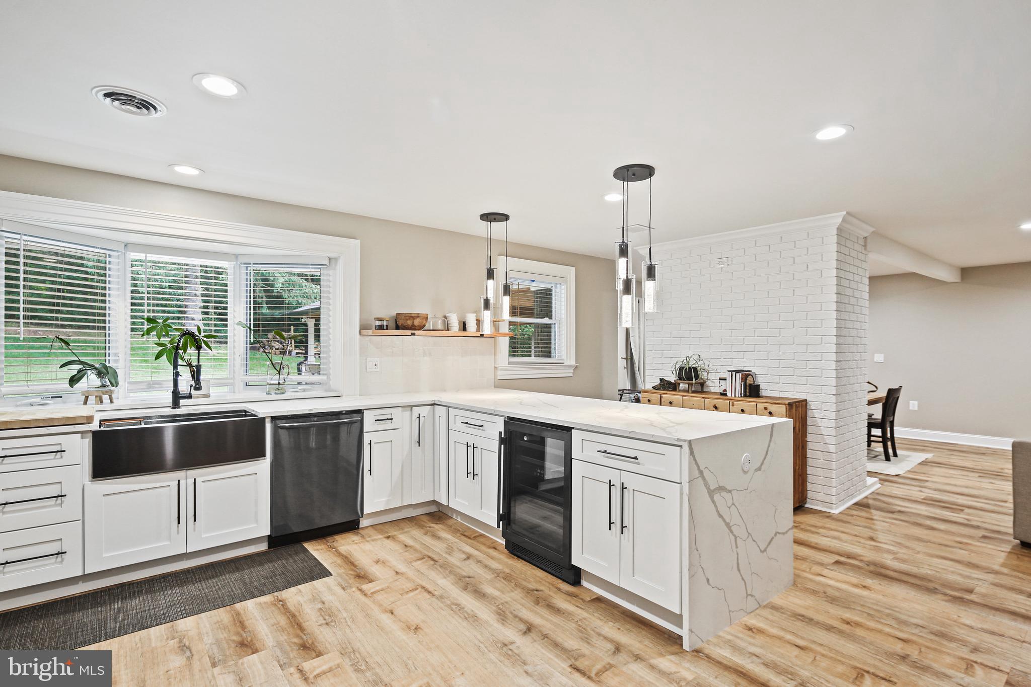 WINDSOR MILL - Residential