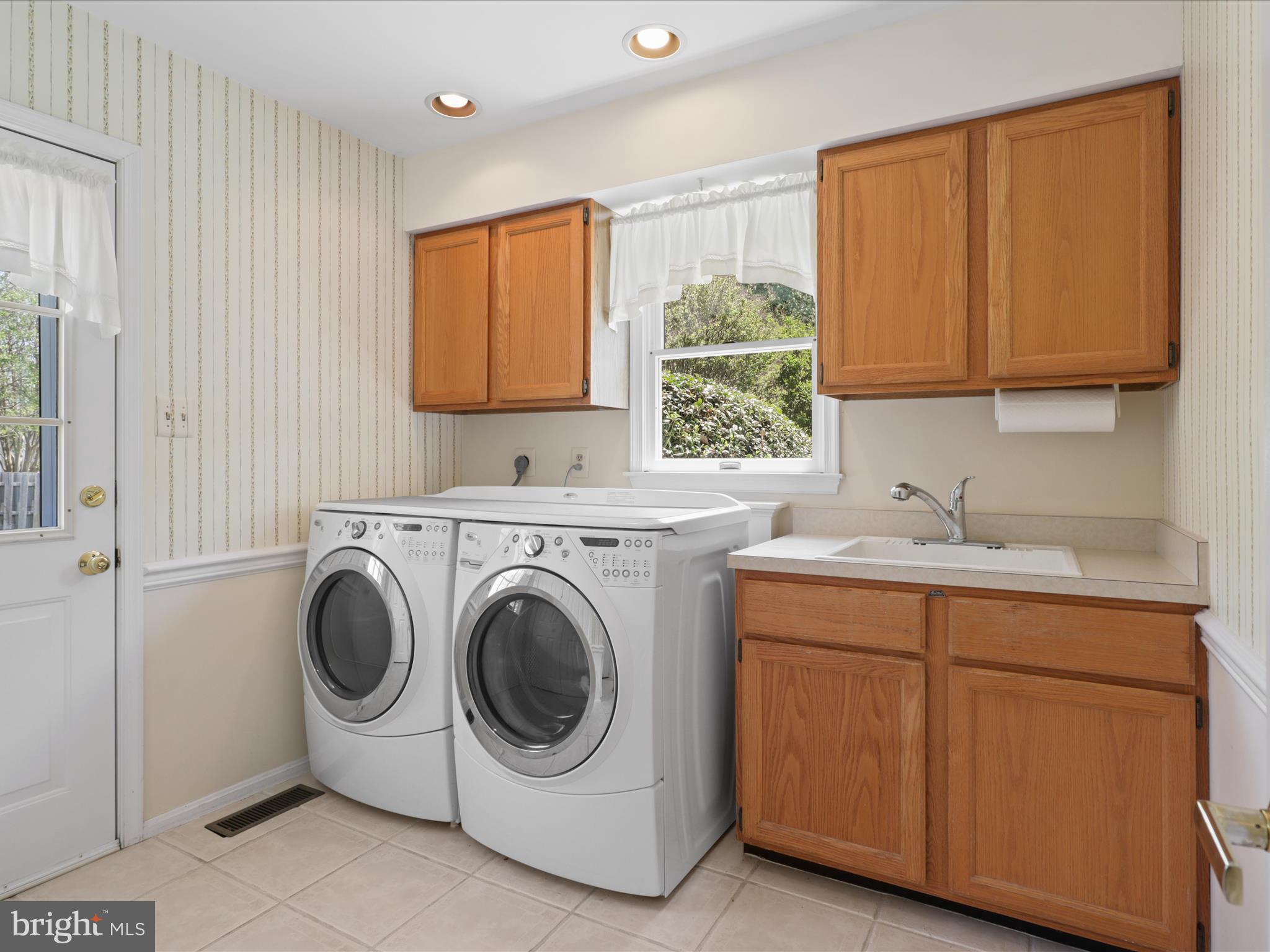 NEEDWOOD ESTATES - Residential