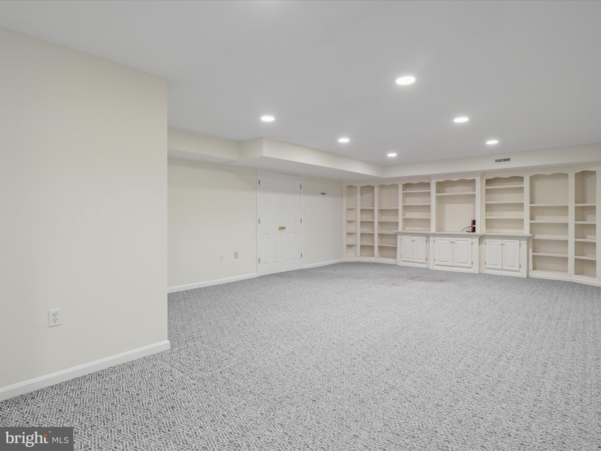 NEEDWOOD ESTATES - Residential