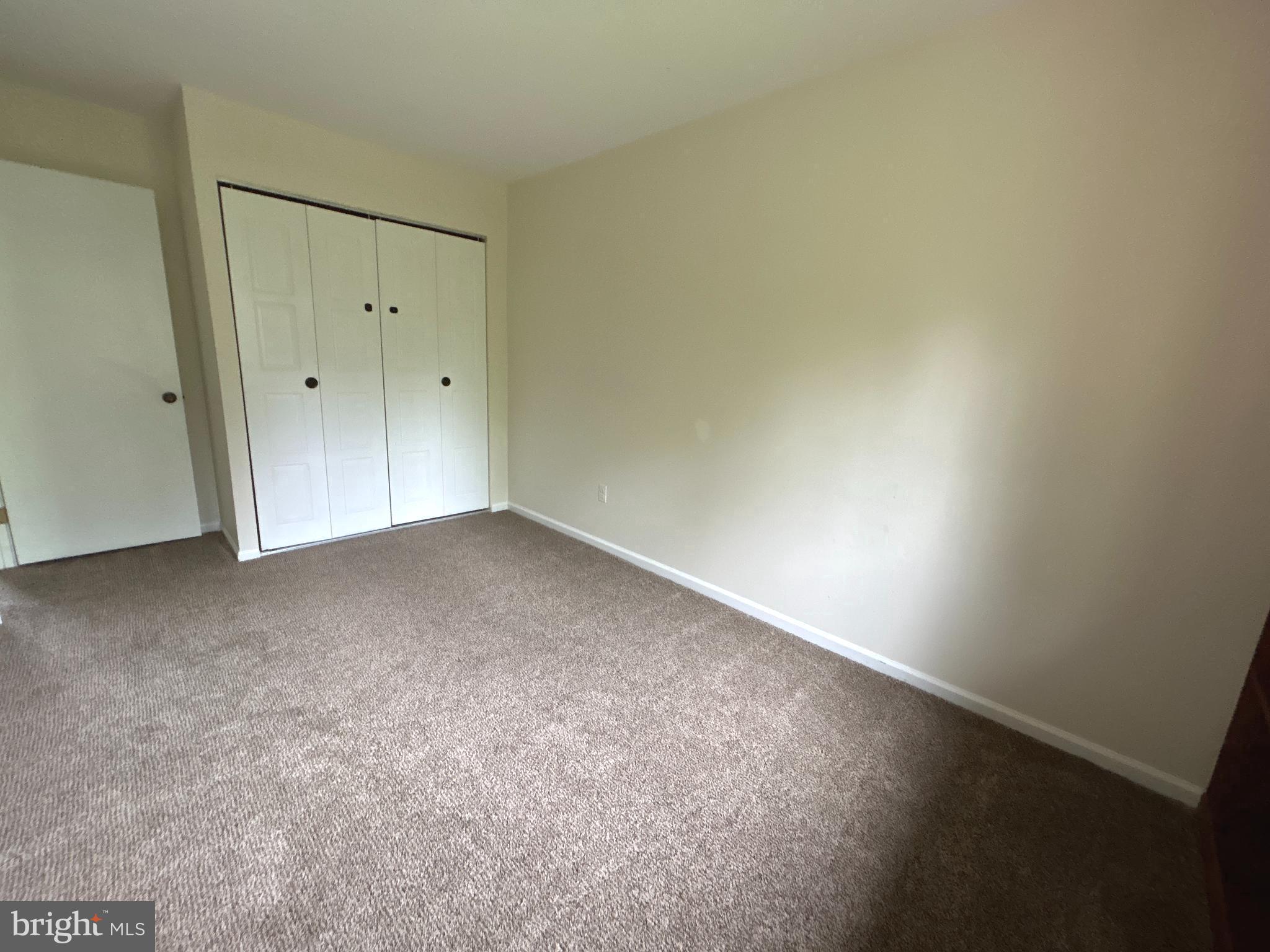 VILLAGE SHIRES - Residential Lease