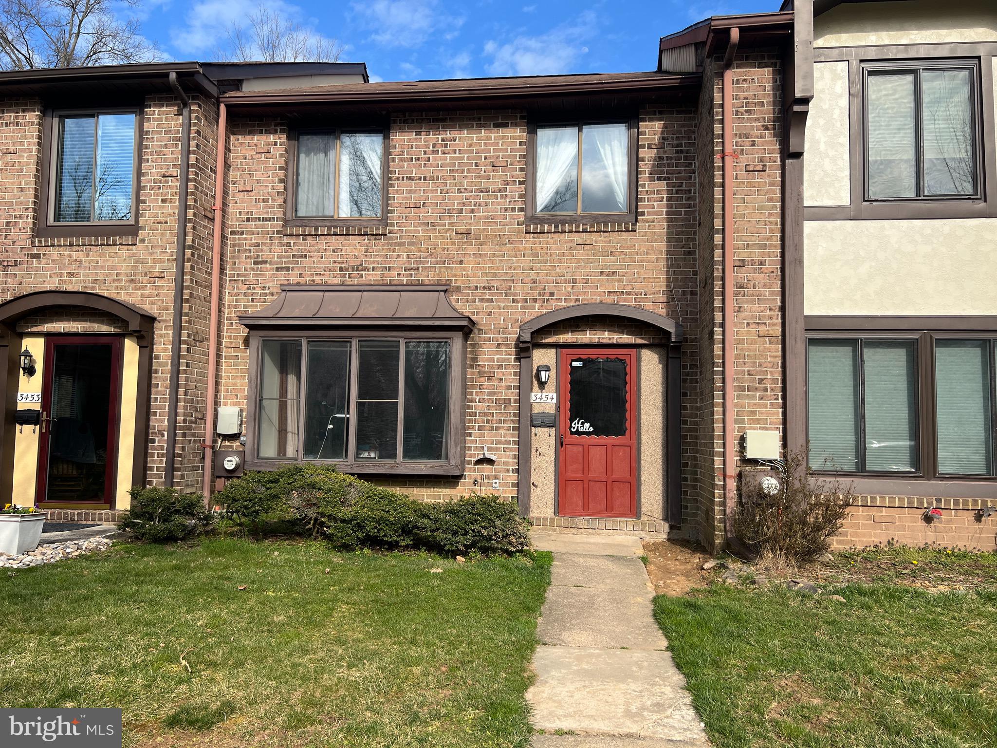 VILLAGE SHIRES - Residential Lease