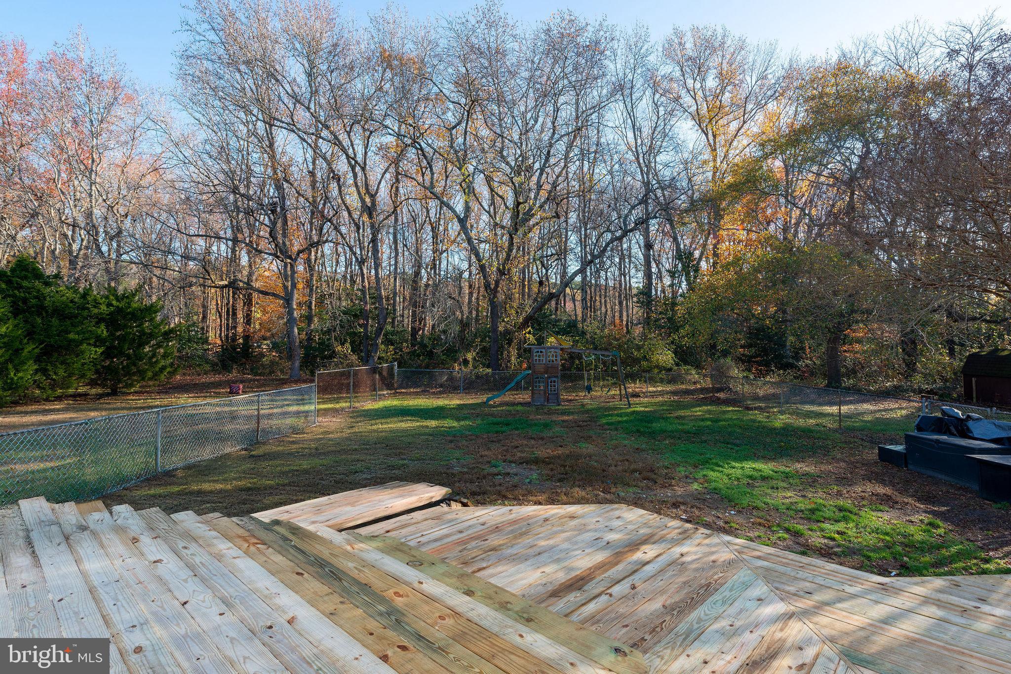 RIVER ISLE ESTATES - Residential