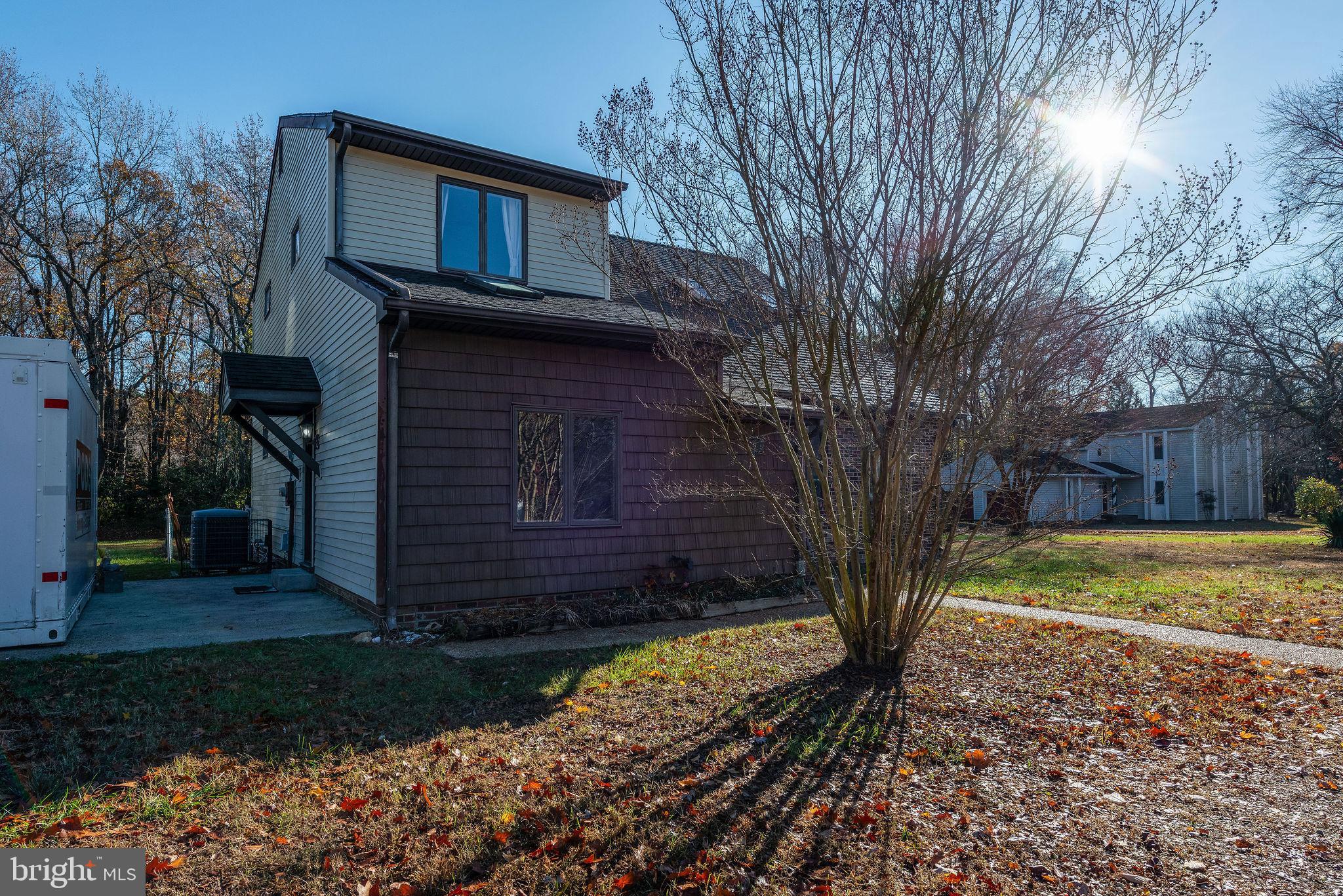 RIVER ISLE ESTATES - Residential