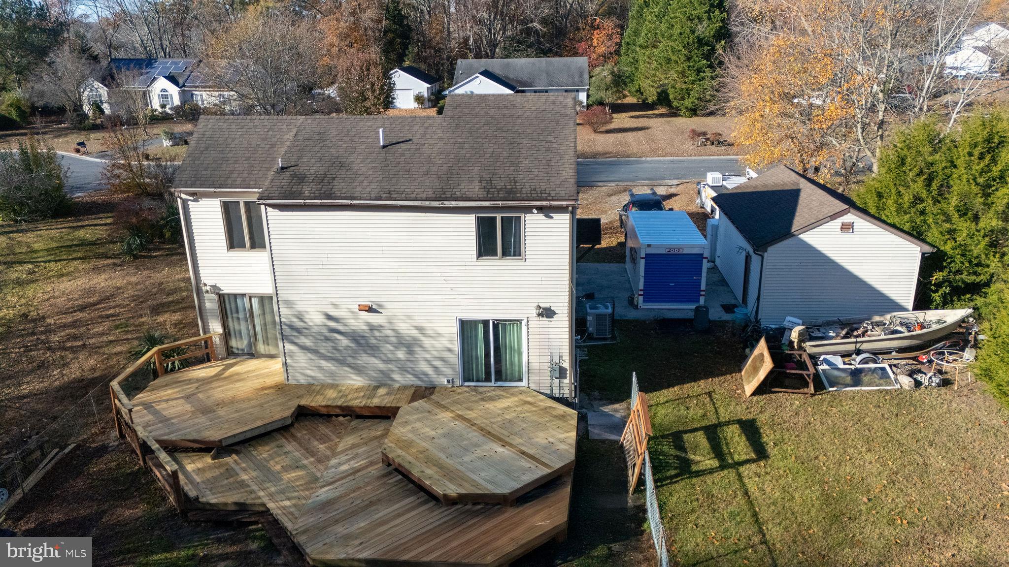 RIVER ISLE ESTATES - Residential