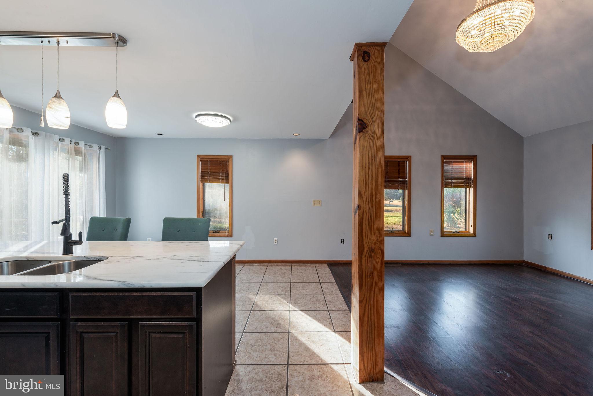 RIVER ISLE ESTATES - Residential