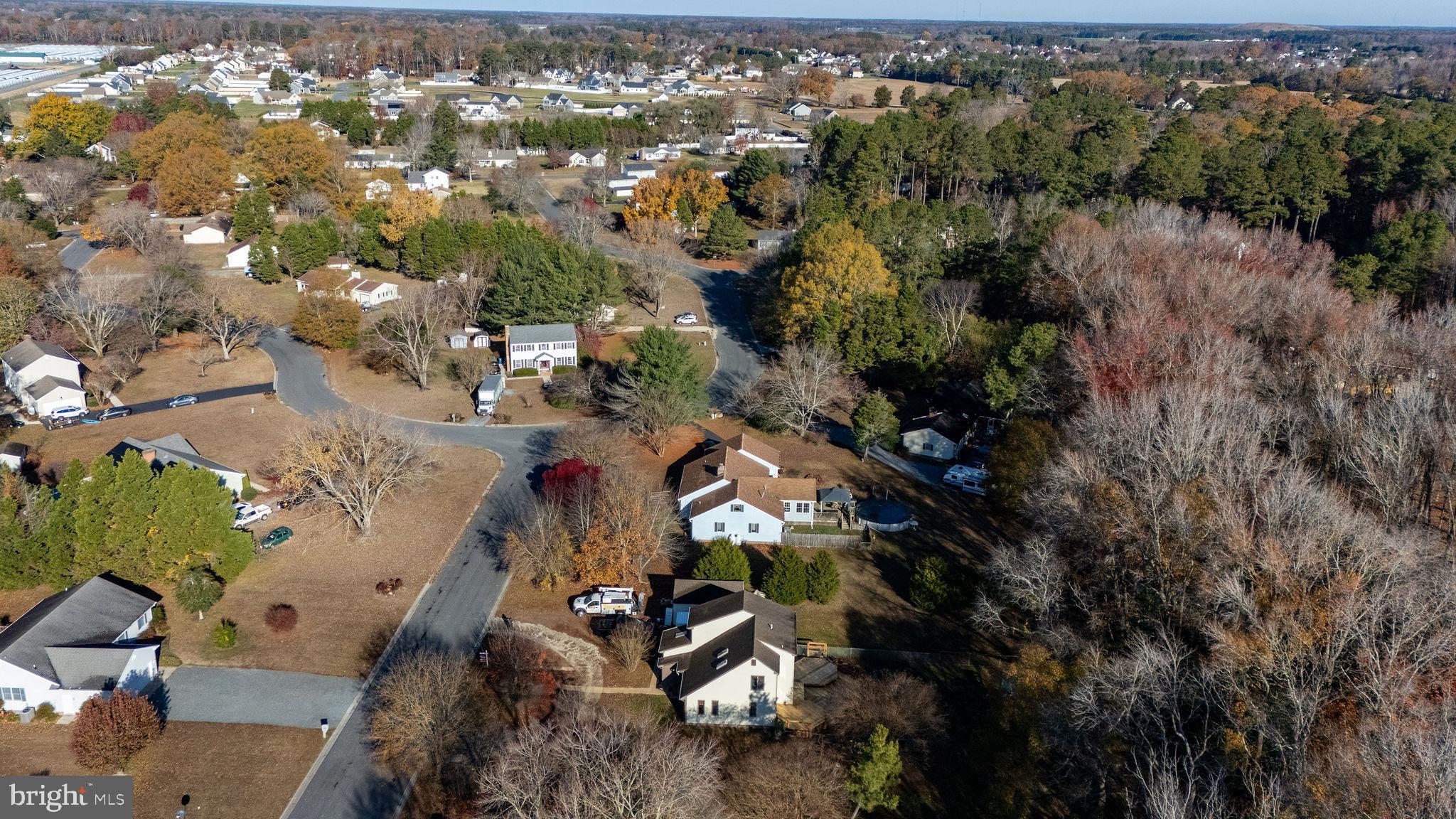 RIVER ISLE ESTATES - Residential