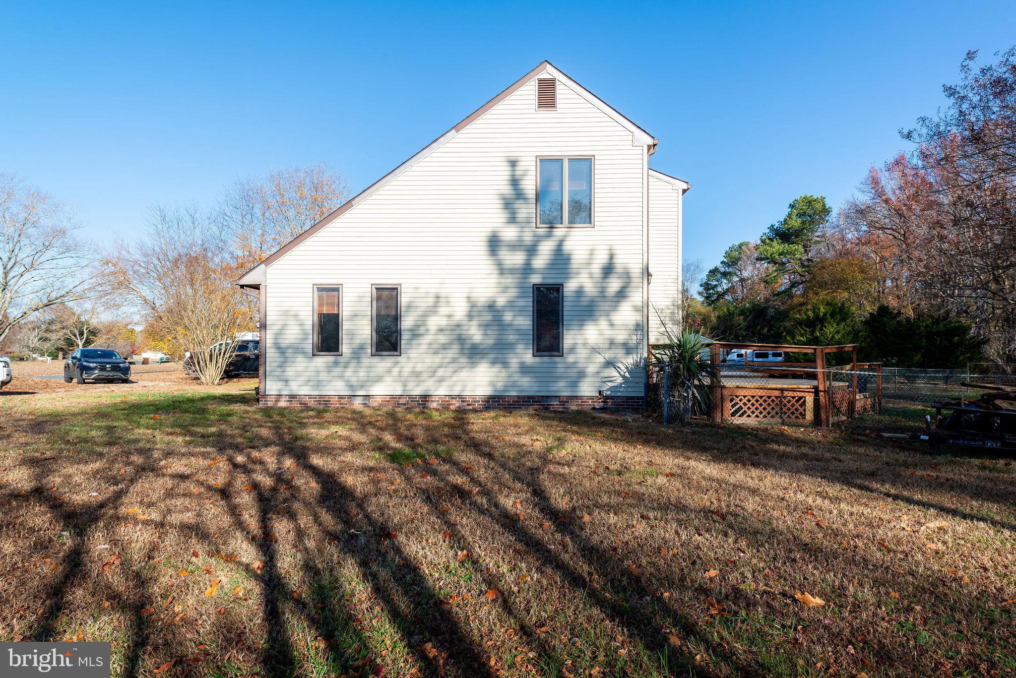 RIVER ISLE ESTATES - Residential