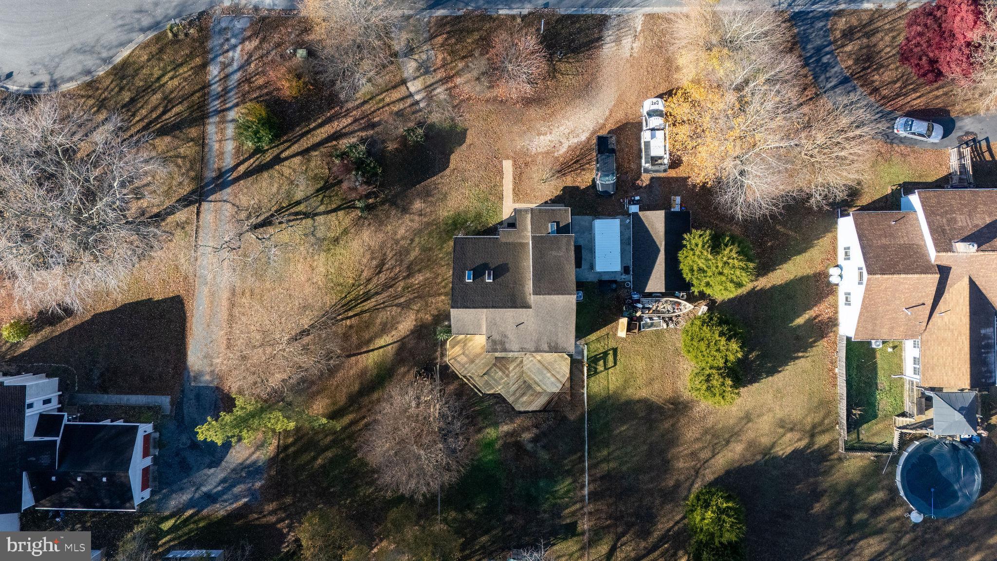 RIVER ISLE ESTATES - Residential