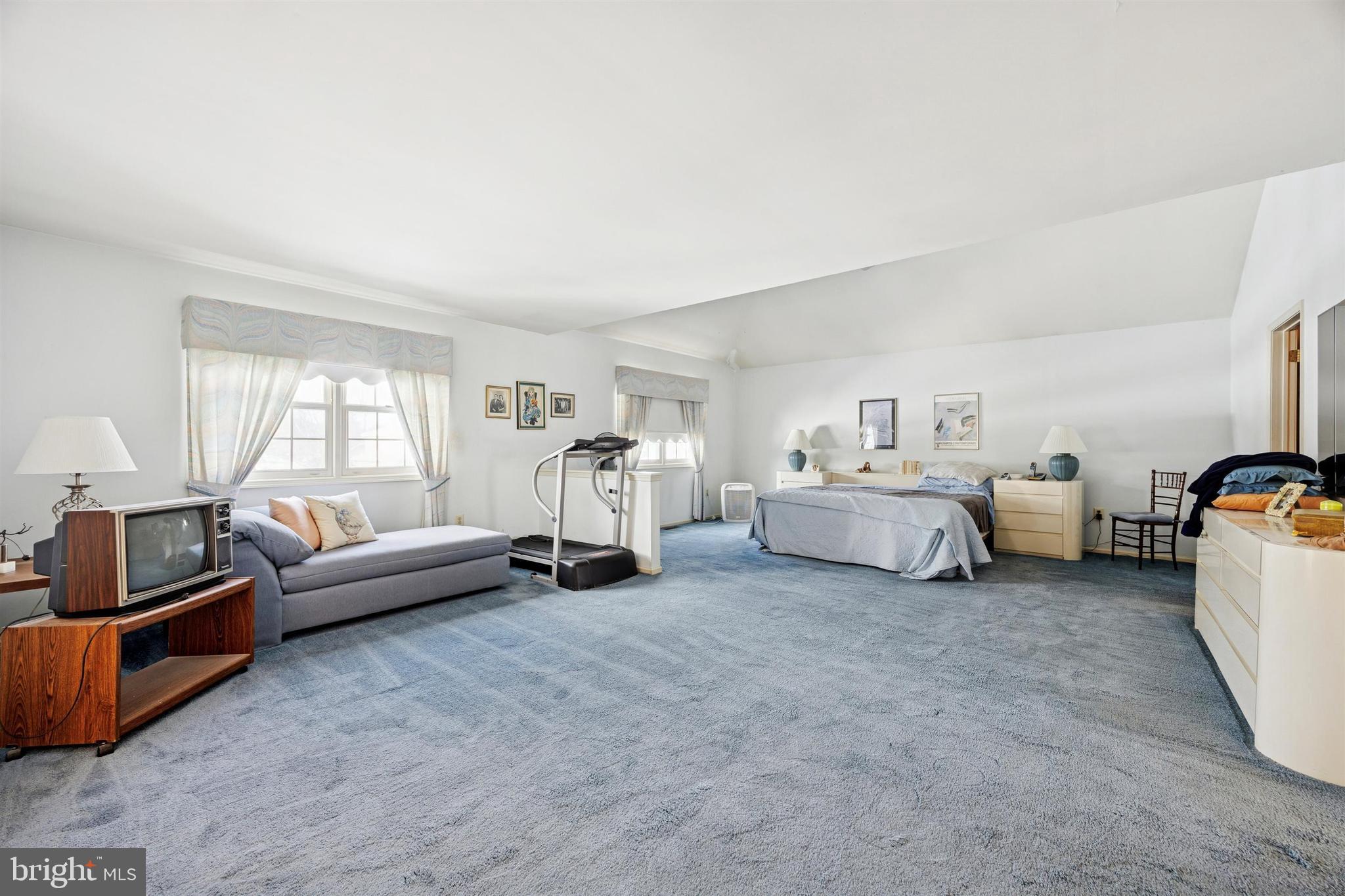 DUBLIN CROSSING - Residential