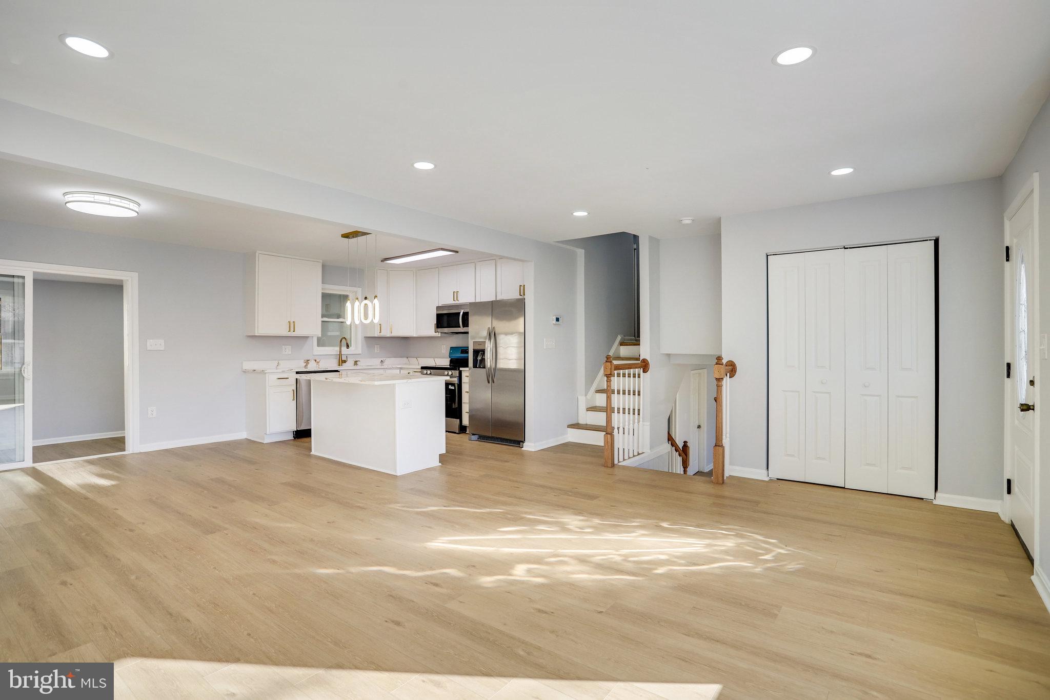 OAKWOOD KNOLLS - Residential