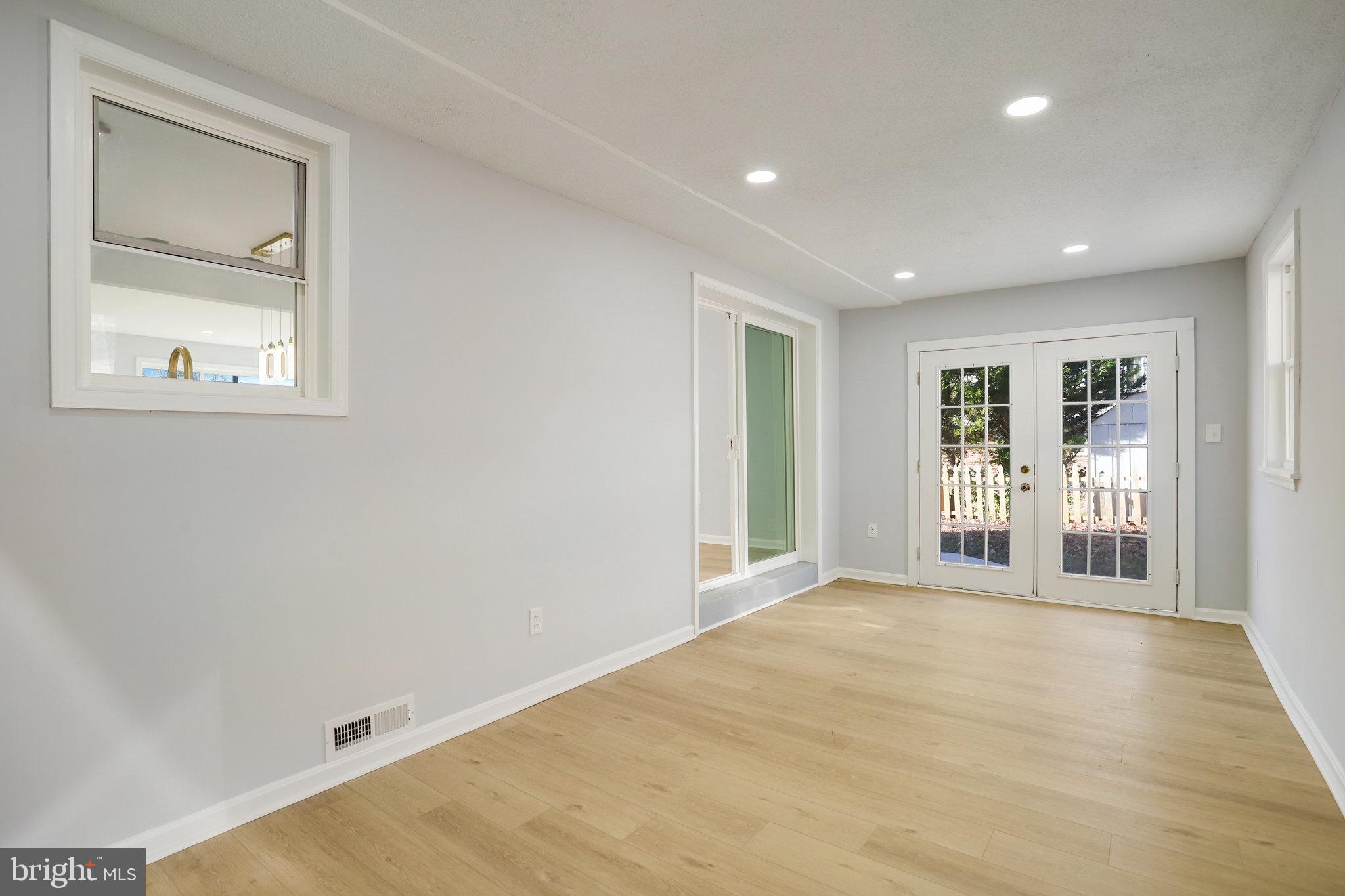 OAKWOOD KNOLLS - Residential