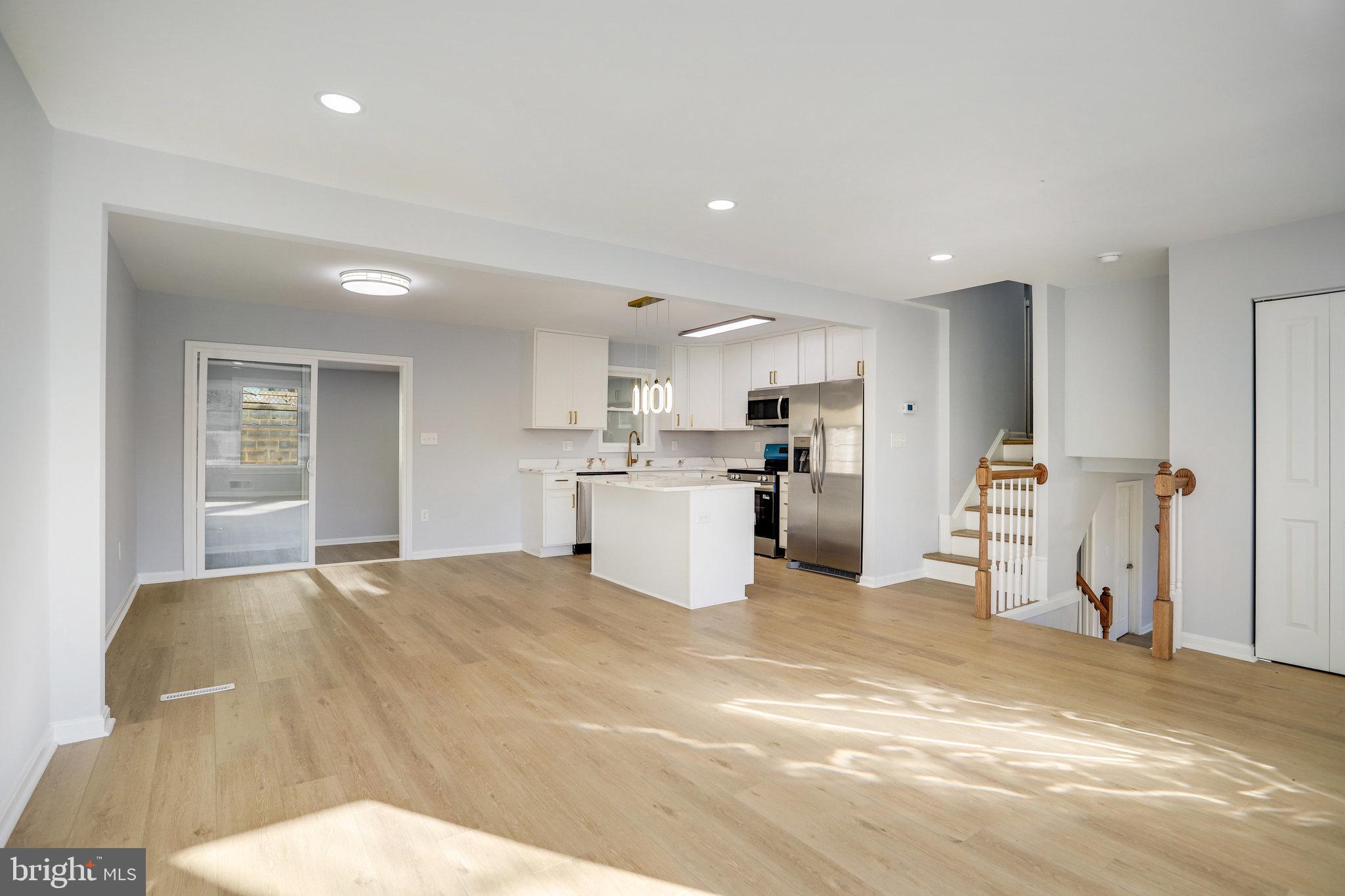 OAKWOOD KNOLLS - Residential