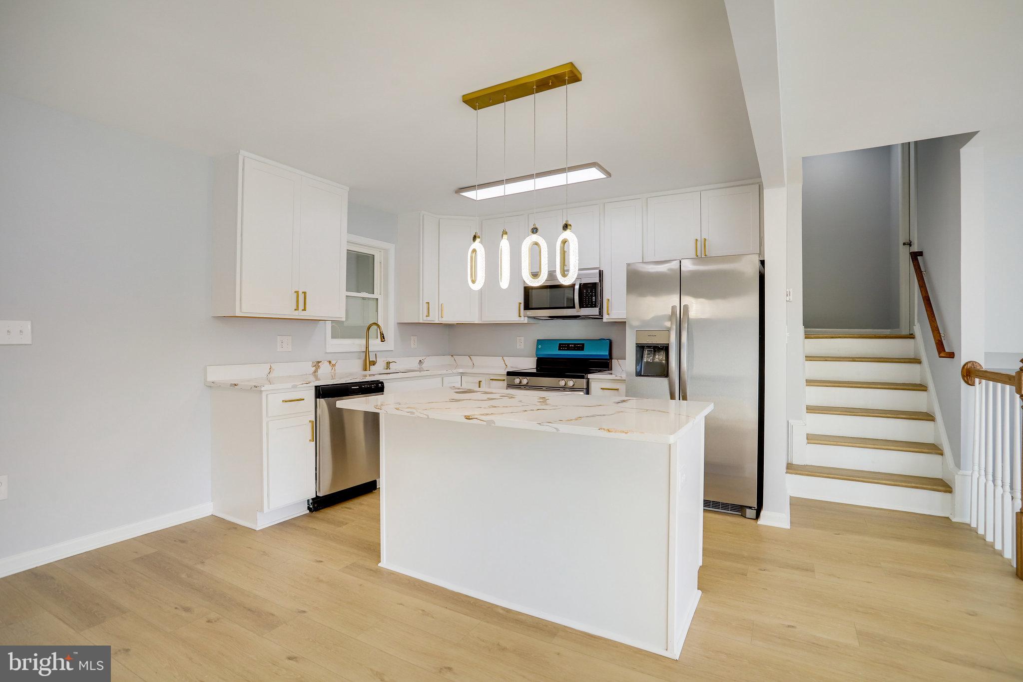 OAKWOOD KNOLLS - Residential