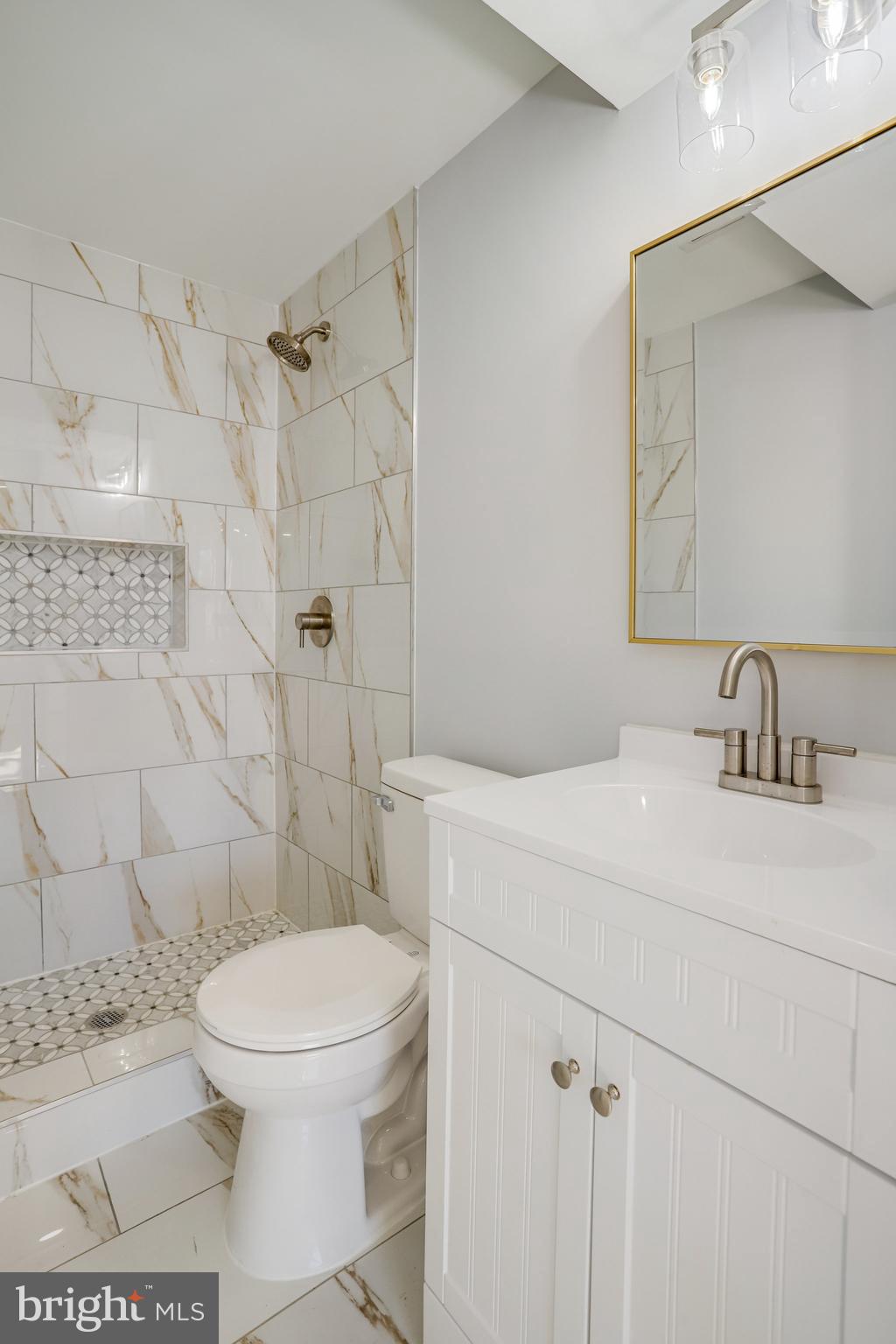 OAKWOOD KNOLLS - Residential