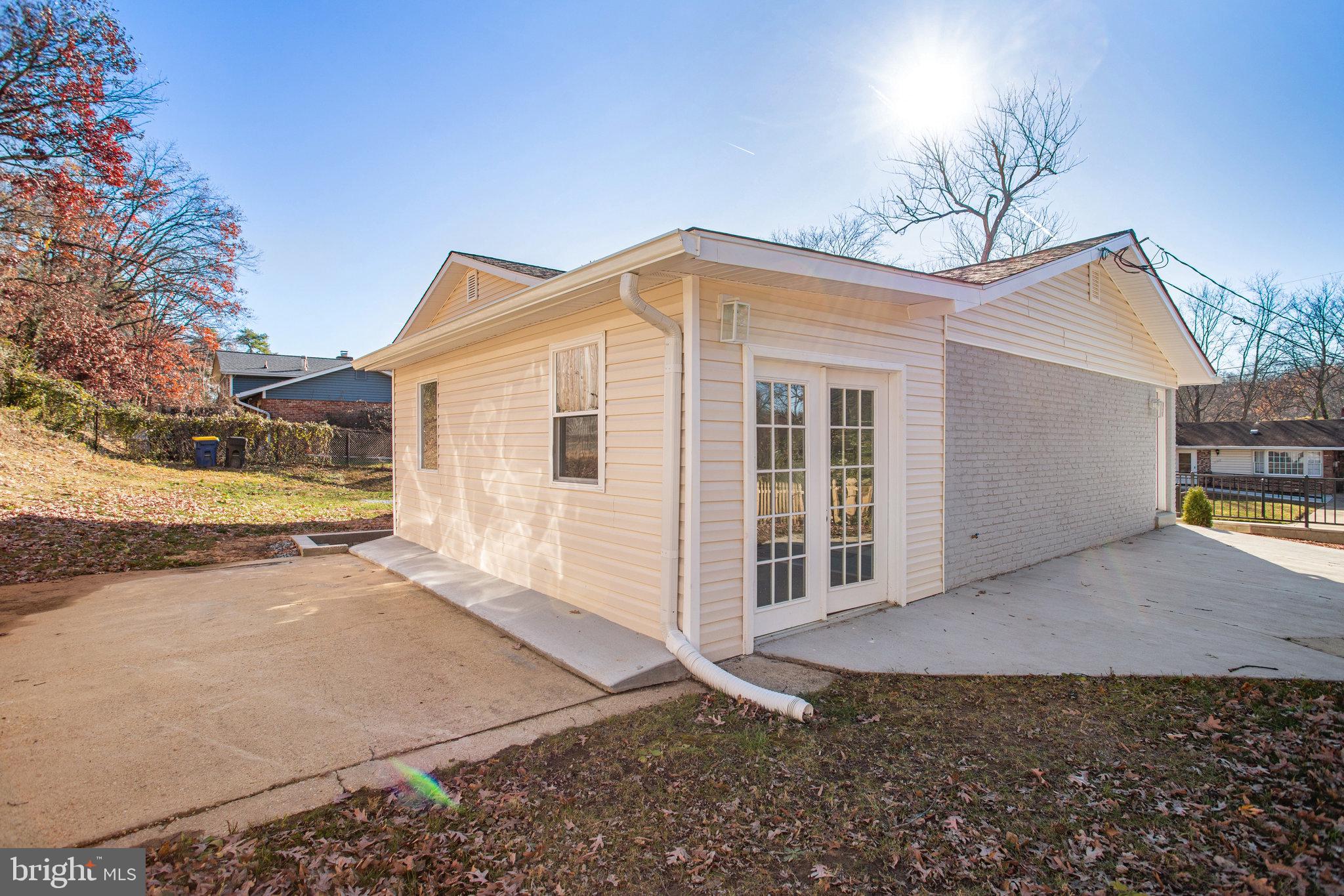 OAKWOOD KNOLLS - Residential