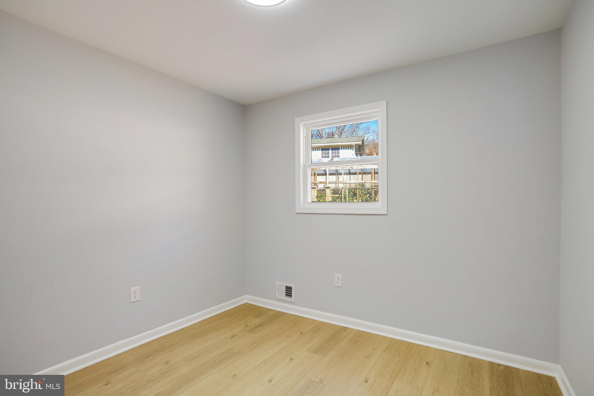 OAKWOOD KNOLLS - Residential