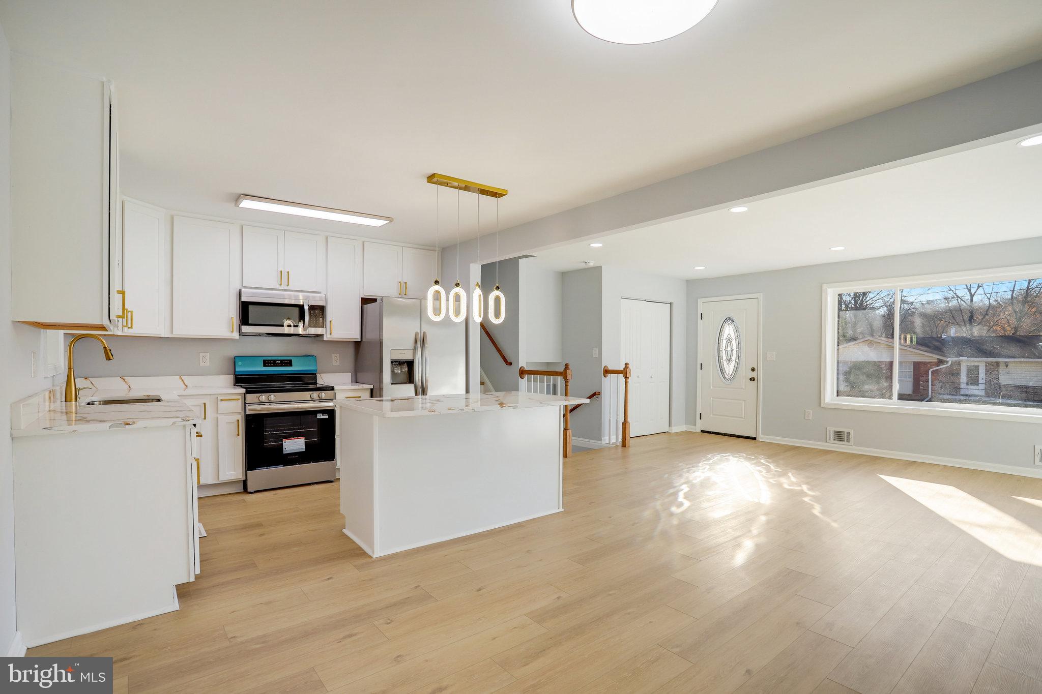 OAKWOOD KNOLLS - Residential