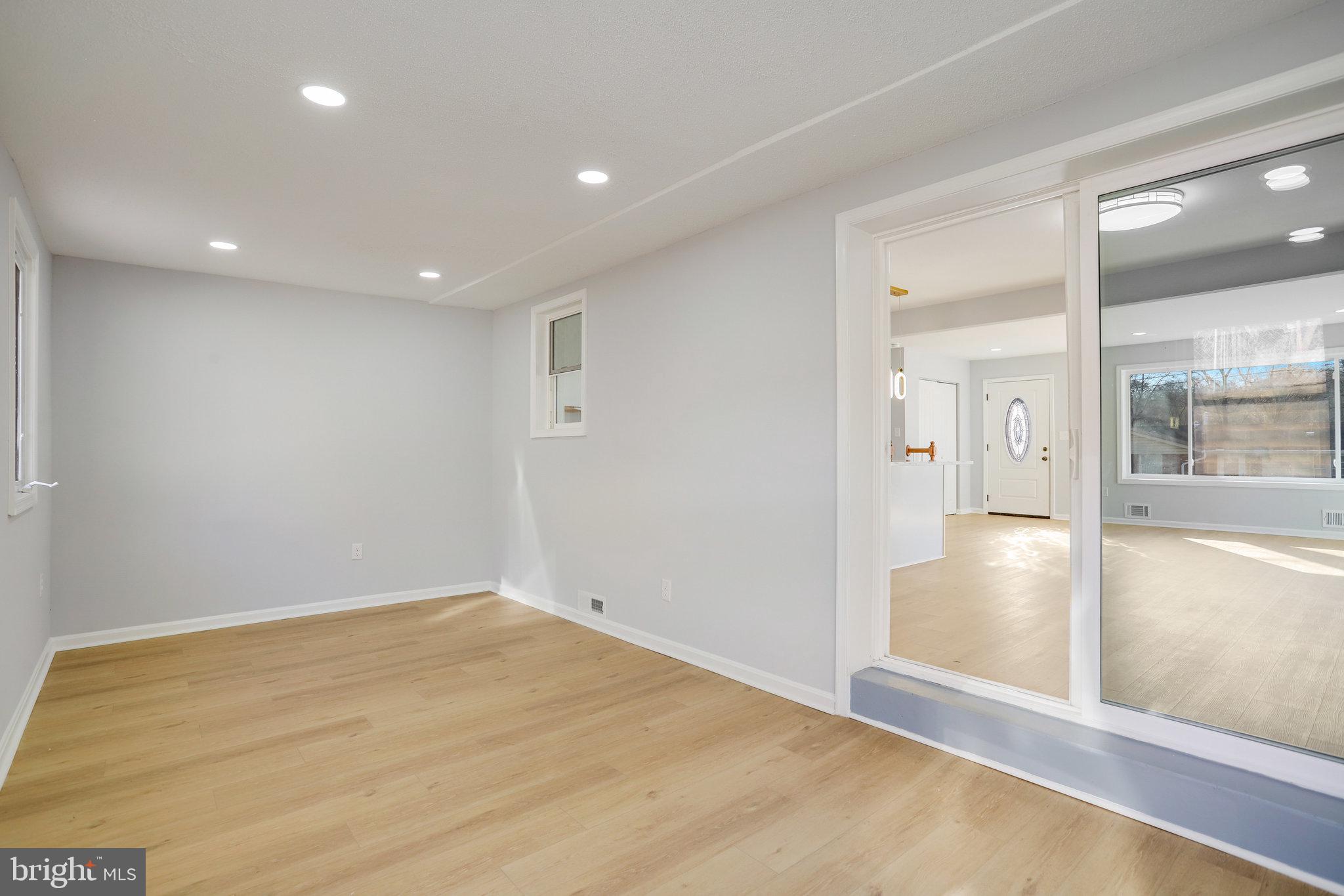 OAKWOOD KNOLLS - Residential