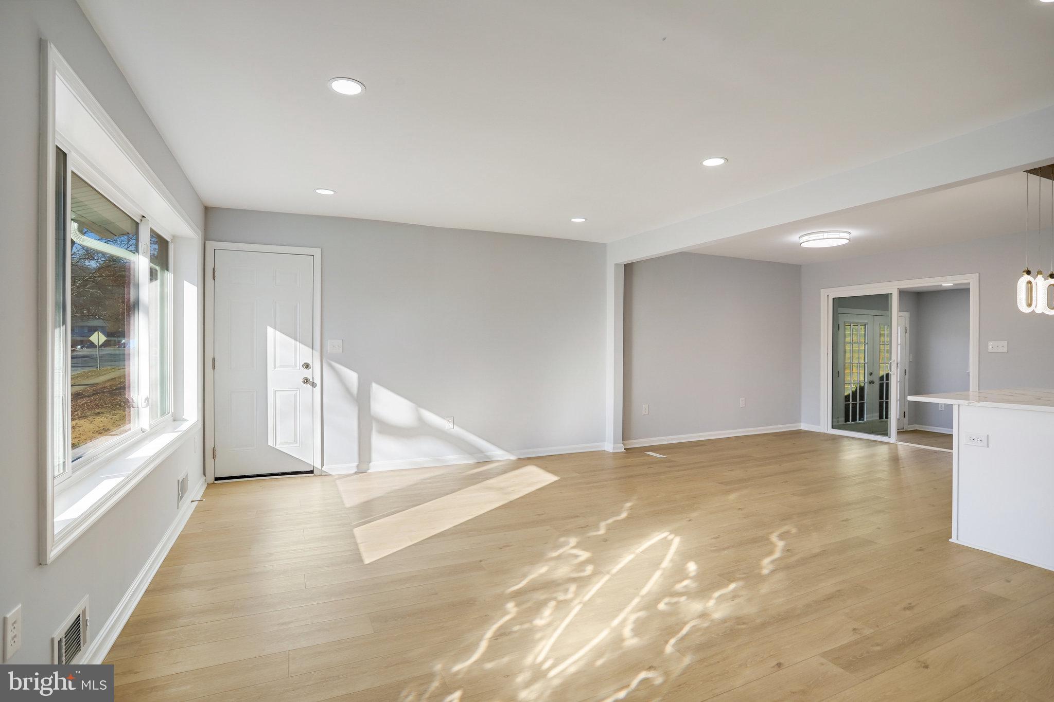 OAKWOOD KNOLLS - Residential