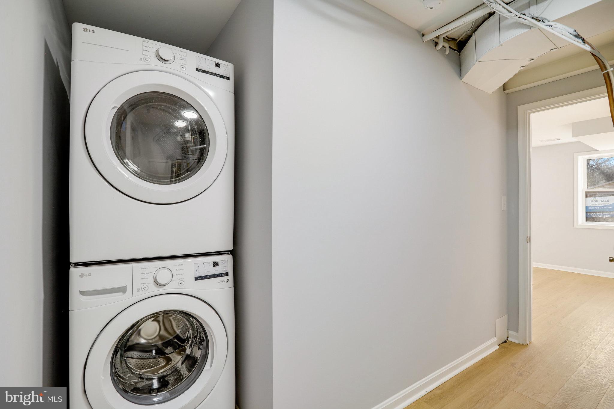 OAKWOOD KNOLLS - Residential