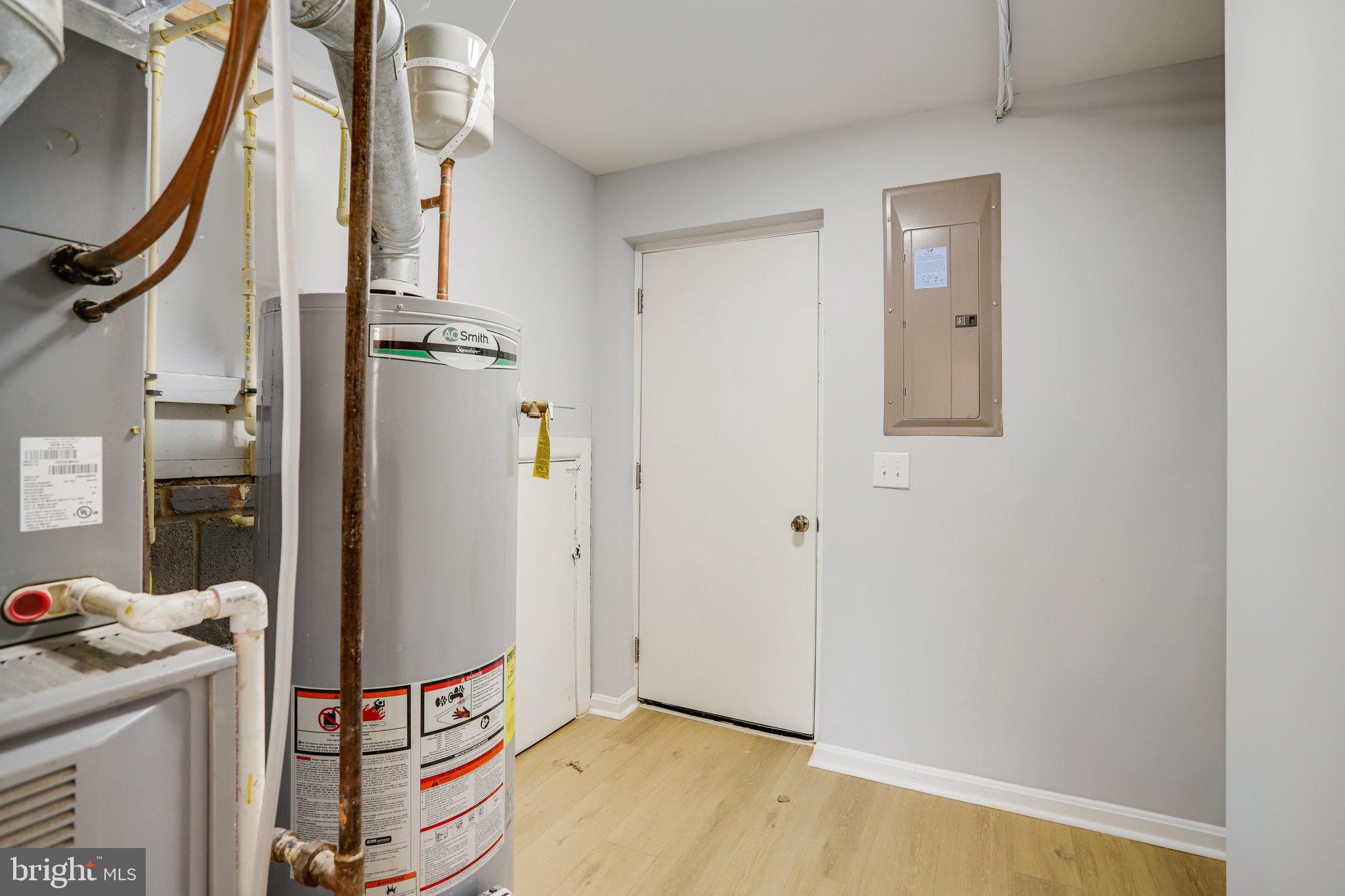 OAKWOOD KNOLLS - Residential