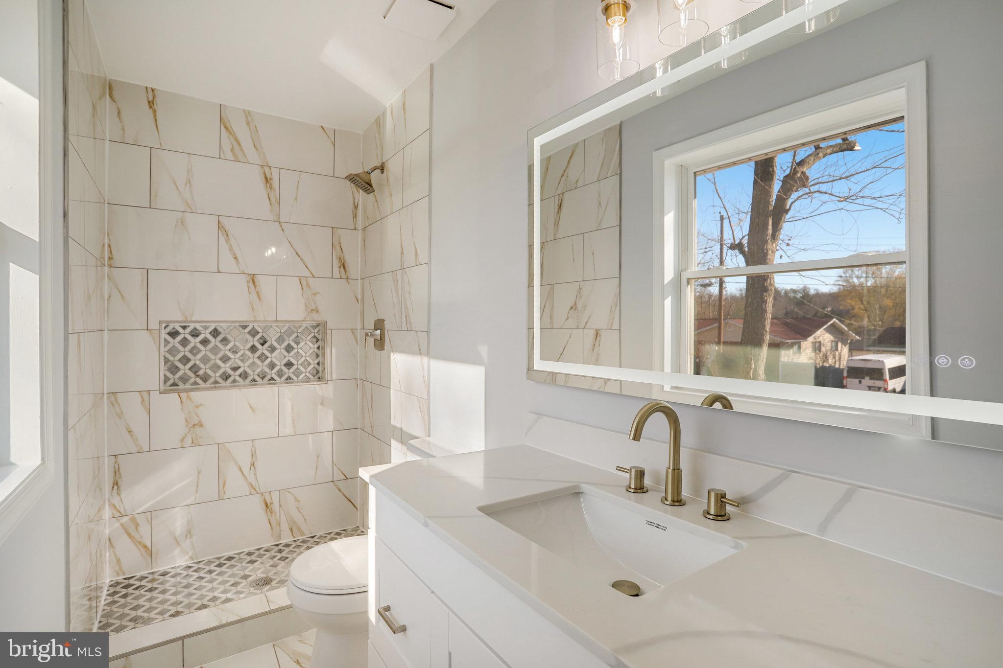 OAKWOOD KNOLLS - Residential