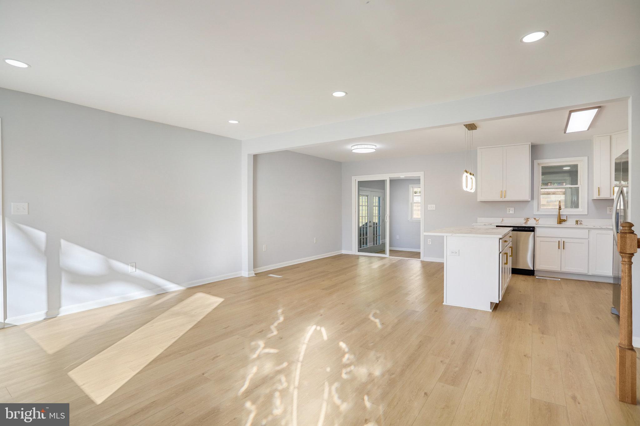 OAKWOOD KNOLLS - Residential