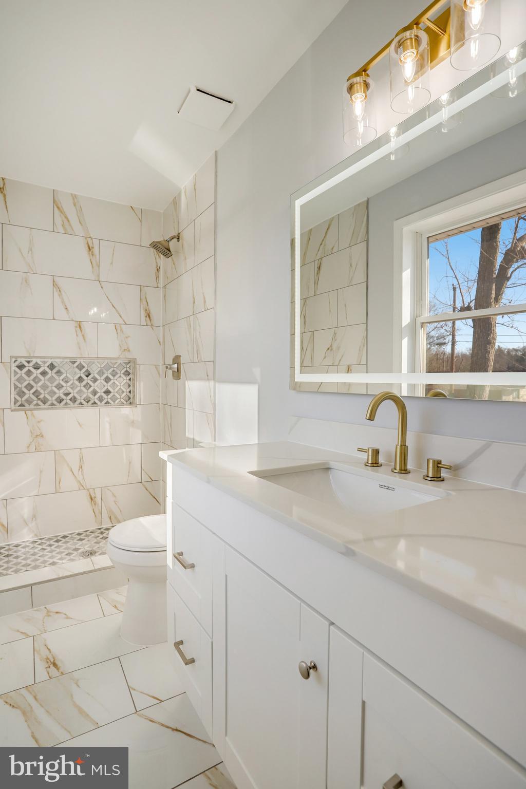 OAKWOOD KNOLLS - Residential