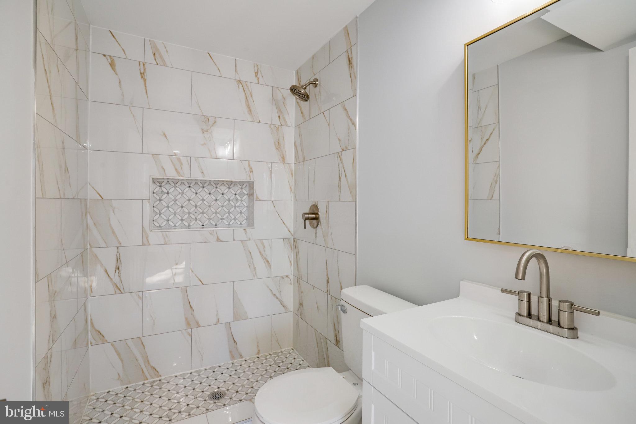 OAKWOOD KNOLLS - Residential