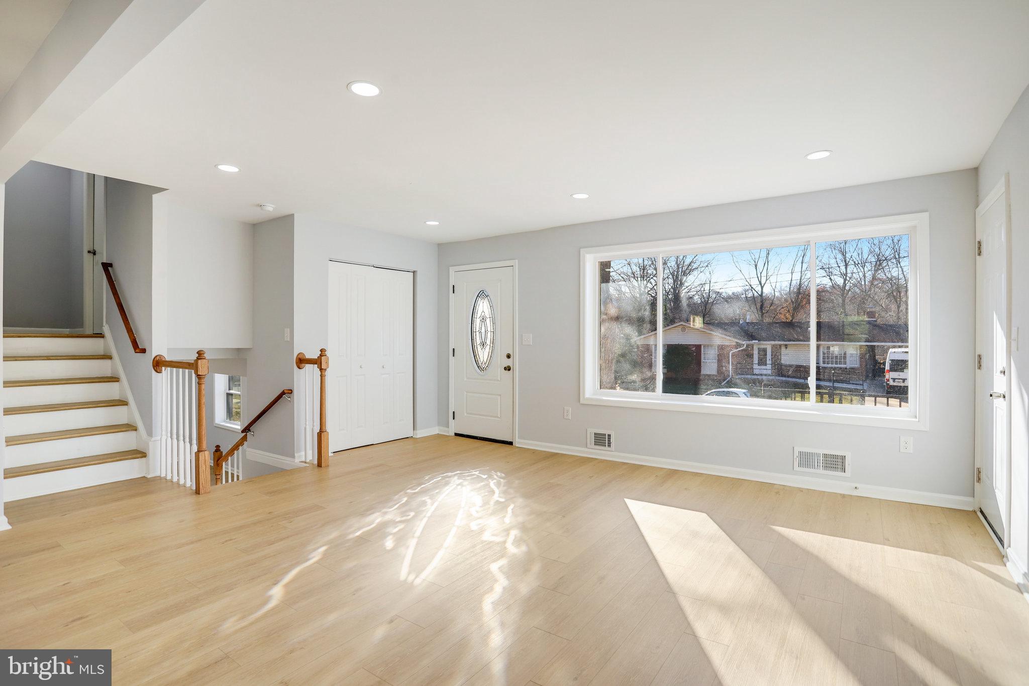 OAKWOOD KNOLLS - Residential