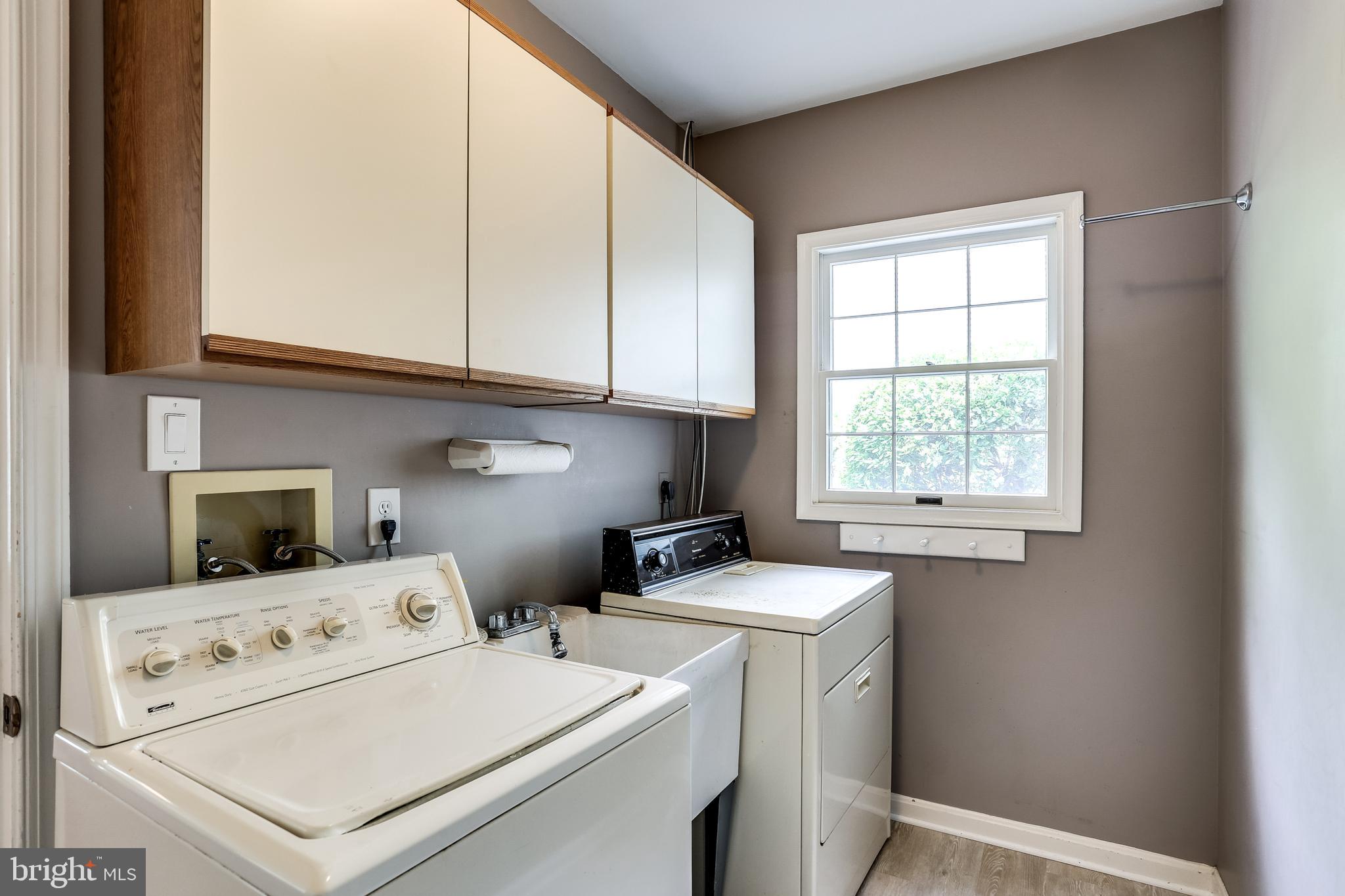 BURLEIGH MANOR - Residential