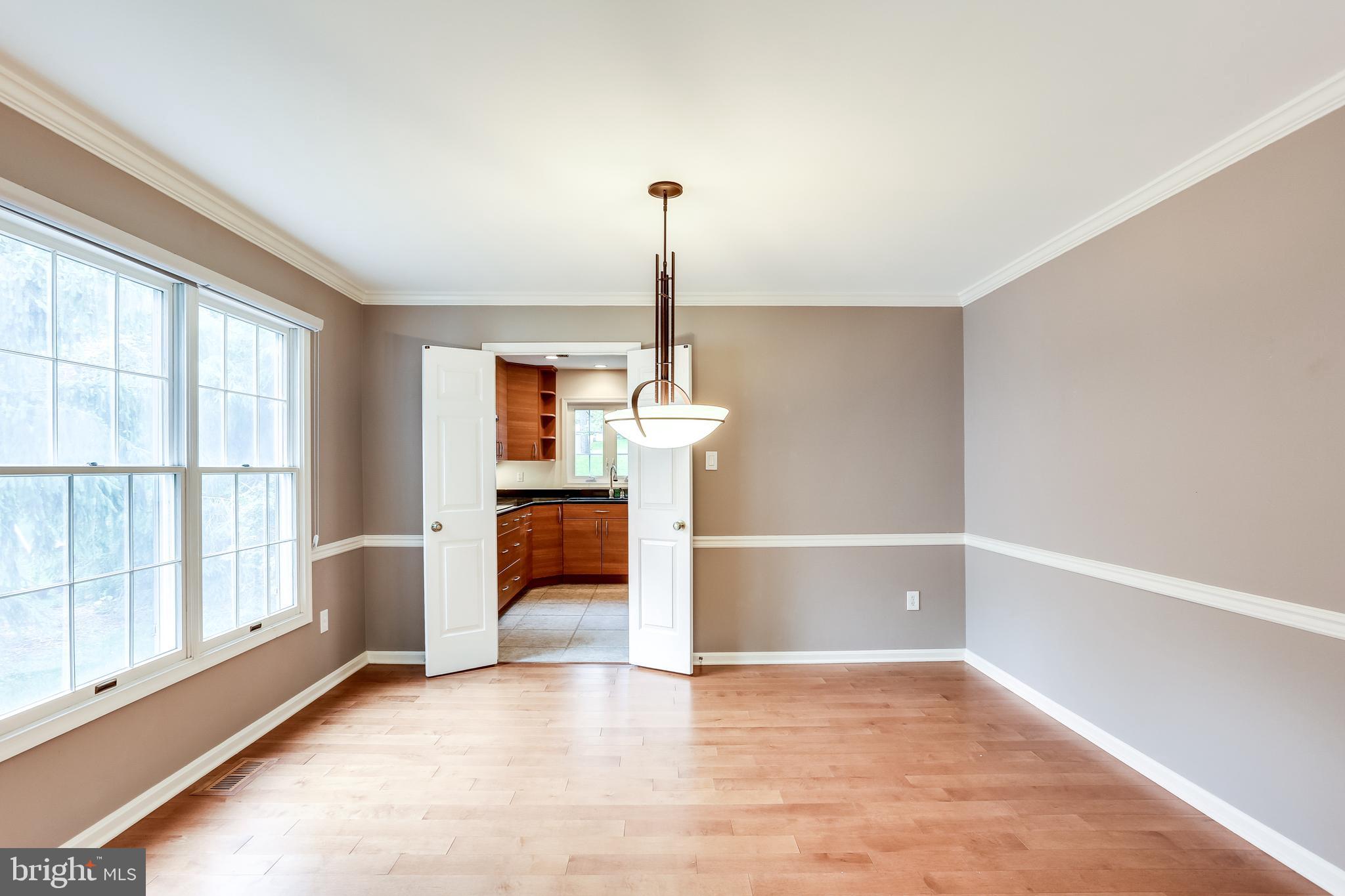 BURLEIGH MANOR - Residential