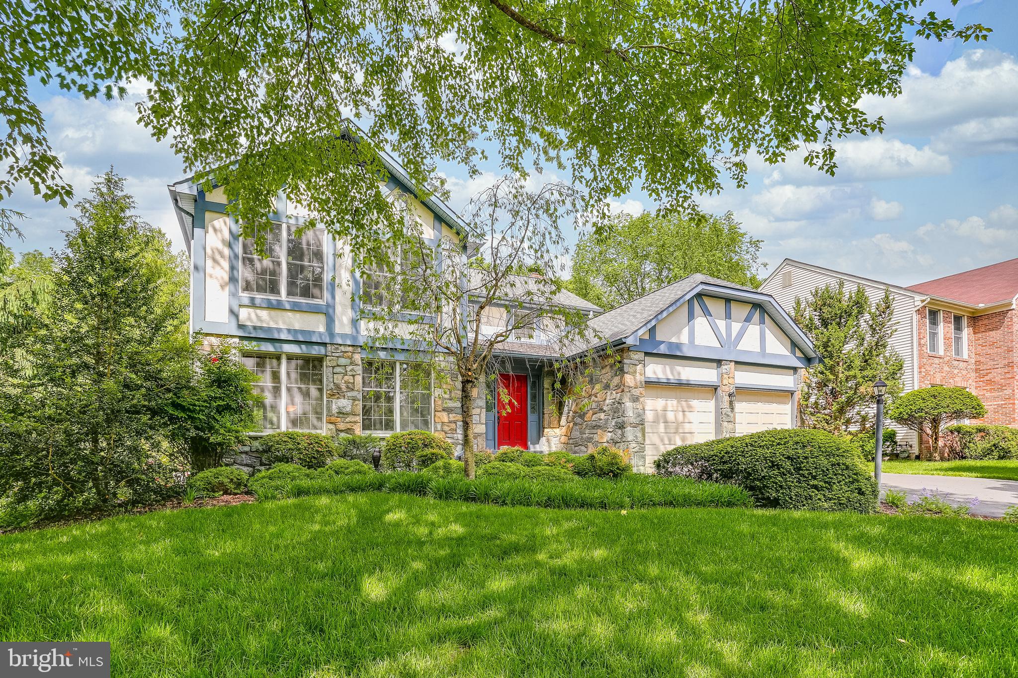 BURLEIGH MANOR - Residential